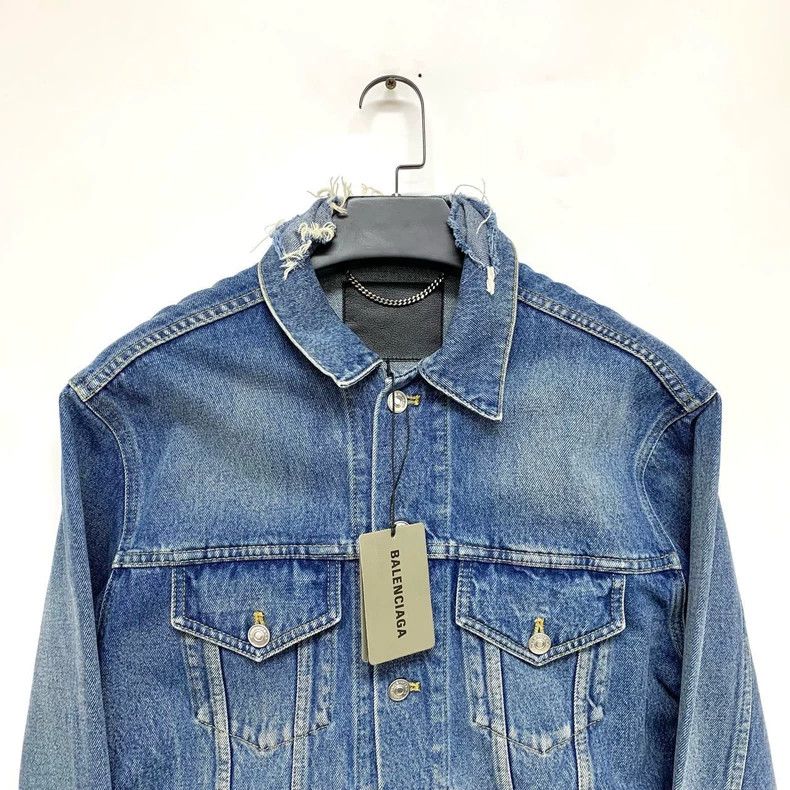 Balenciaga Balenciaga Washed blue denim jacket 2505-Nextarrow Size US L / EU 52-54 / 3 - 3 Thumbnail