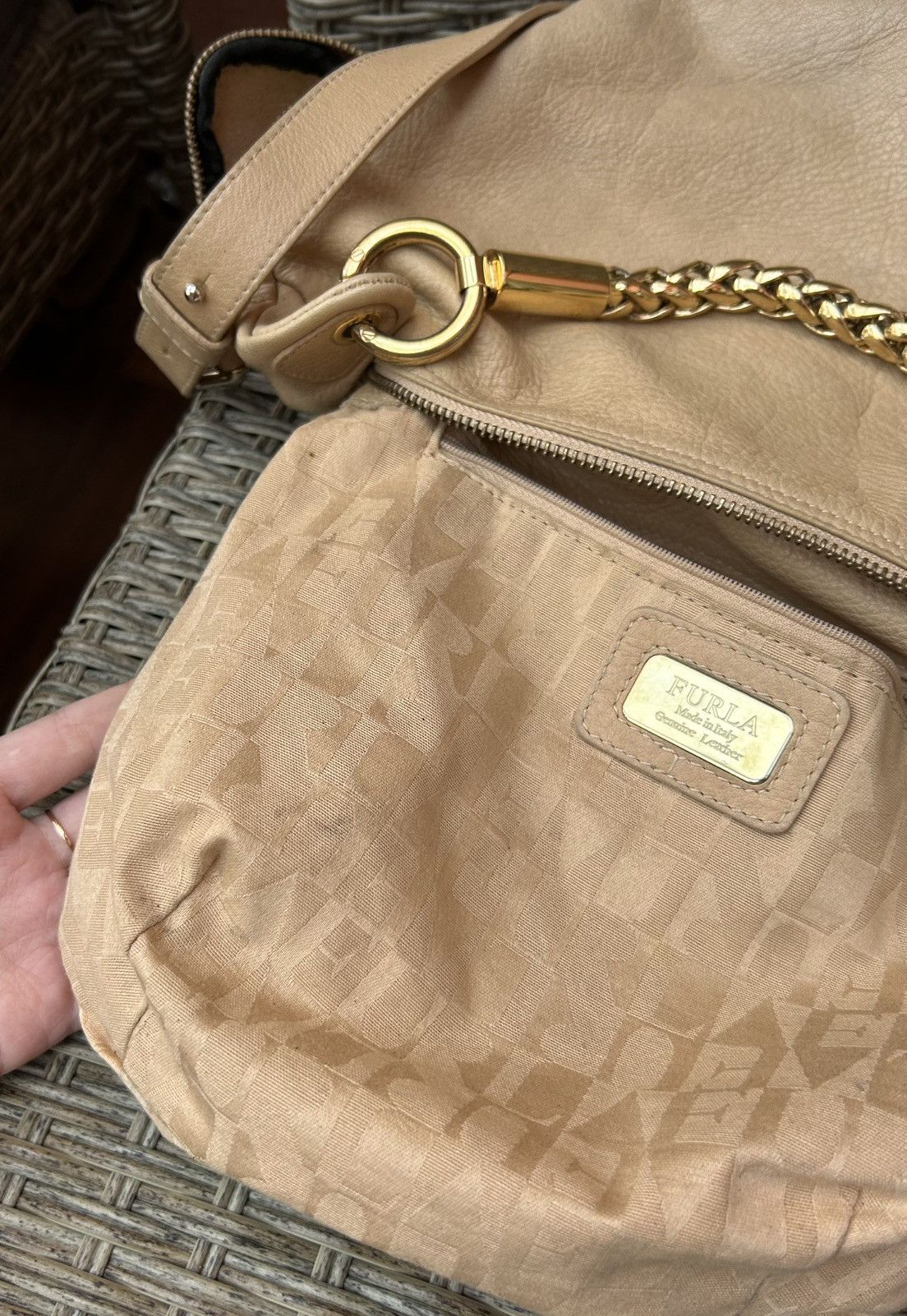 Furla Furla Beige Leather Hobo Shoulder Bag Gold Chain Size ONE SIZE - 14 Thumbnail