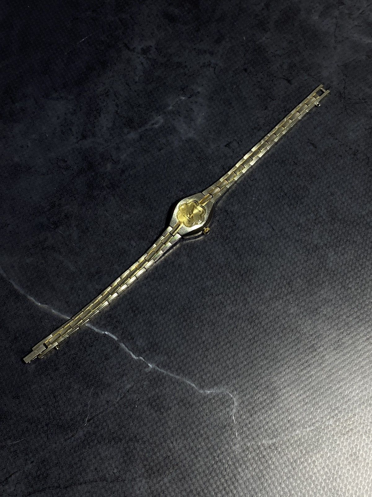 Japanese Brand Vintage PRESIDENT Quartz Watch, Japan Brand Size ONE SIZE - 6 Thumbnail