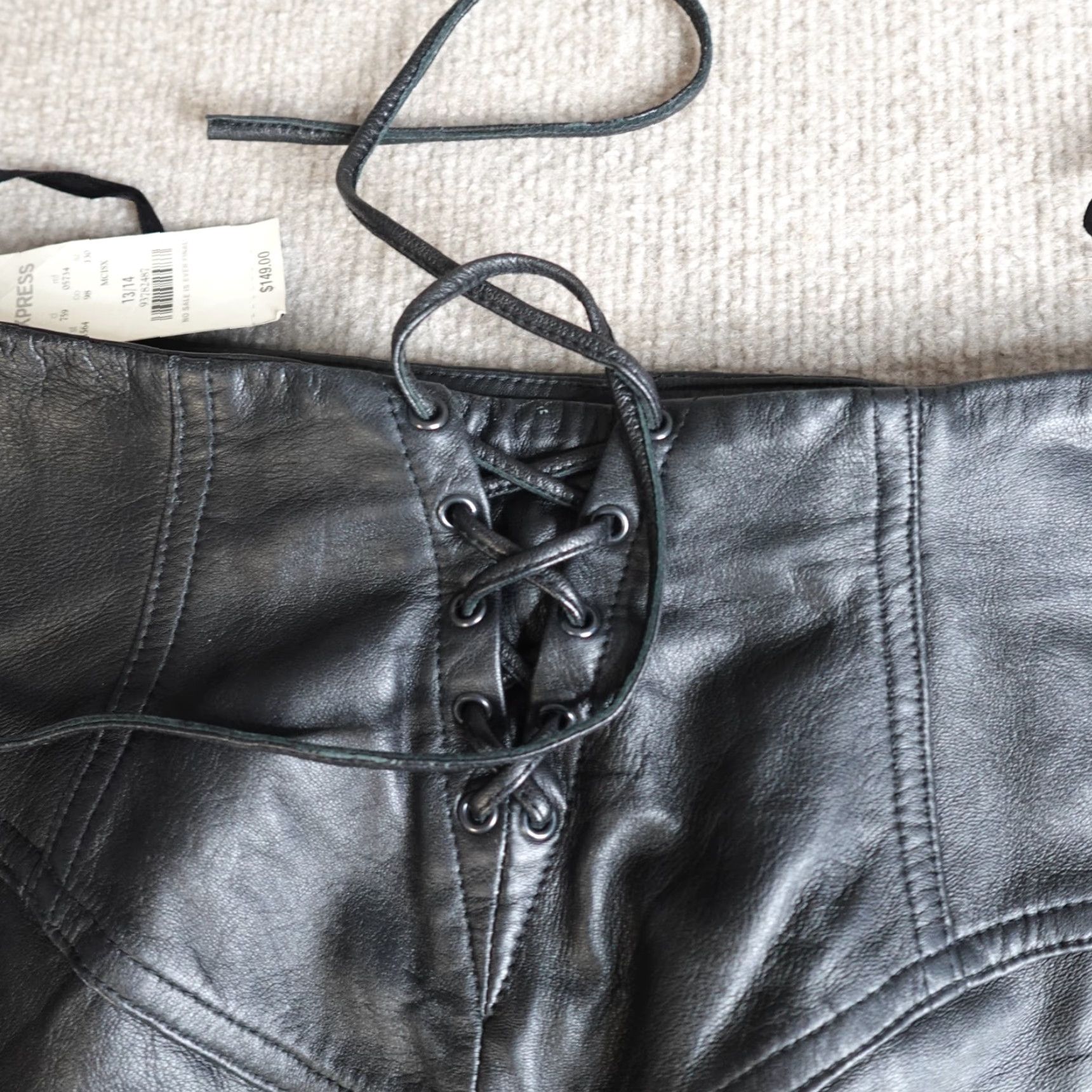 Express VINTAGE Express Womens Skirt 13 Black Solid Pencil Back Lace Leather NEW Y2K Size 34" / US 12 / IT 48 - 3 Thumbnail