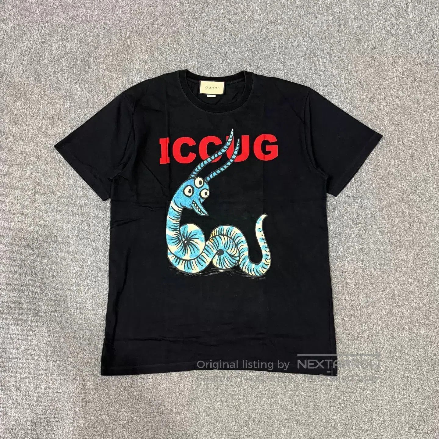 Gucci Black Snake Graphic Short Sleeve Shirt. Size US M / EU 48-50 / 2 - 1 Thumbnail