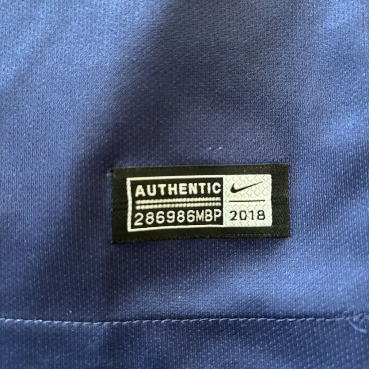 Nike PSG 2018 home kit Size US M / EU 48-50 / 2 - 4 Thumbnail