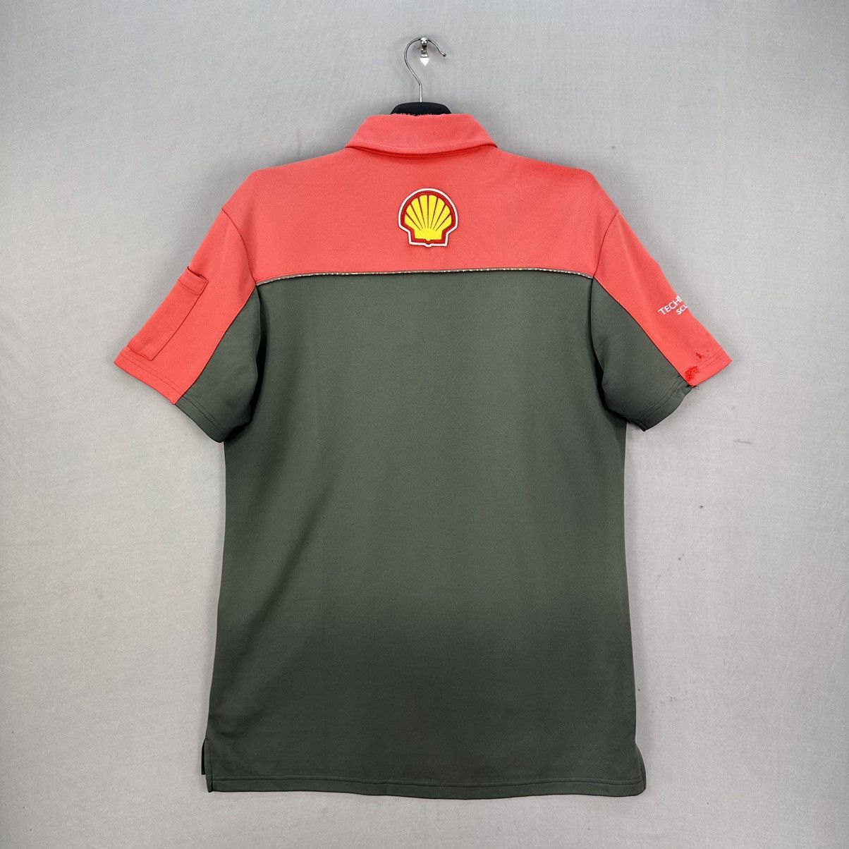 Vintage Vintage Ferrari Shell Manufacturing Thrashed Polo Tee Size US M / EU 48-50 / 2 - 4 Thumbnail