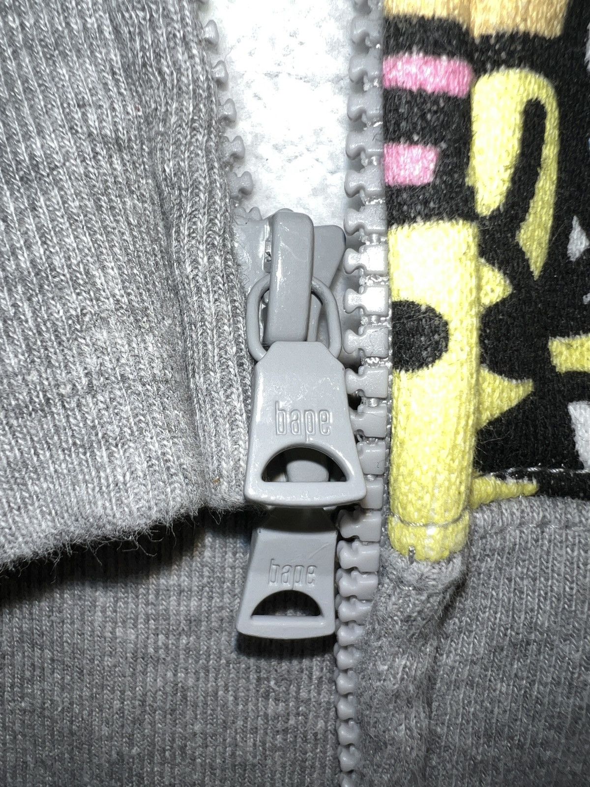 Bape BAPE MILO ALL FRIENDS Shark Full Zip Hoodie Size XS / US 0-2 / IT 36-38 - 10 Thumbnail