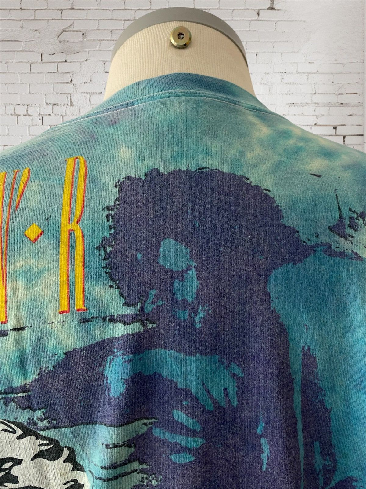 Liquid Blue Vintage Guns N' Roses T-Shirt, Illusion Tour 91-92 Size US XL / EU 56 / 4 - 8 Thumbnail