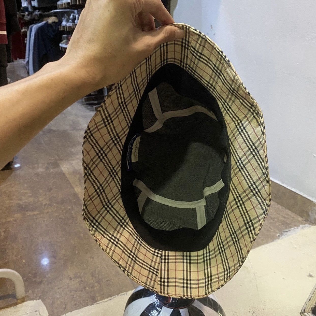 Burberry Burberry London Blue Label Check Denim Bucket Hat in indigo Size ONE SIZE - 5 Thumbnail