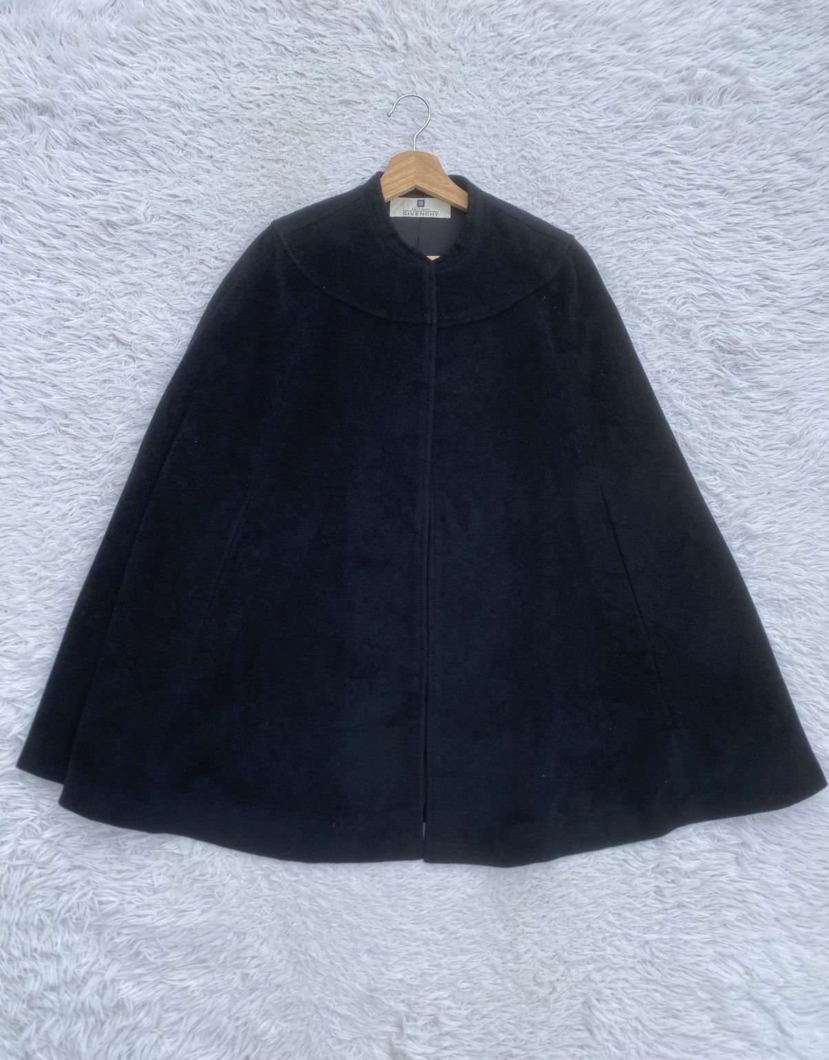Givenchy Rare Vintage Luxury GIVENCHY Cape Coat Size M / US 6-8 / IT 42-44 - 4 Thumbnail