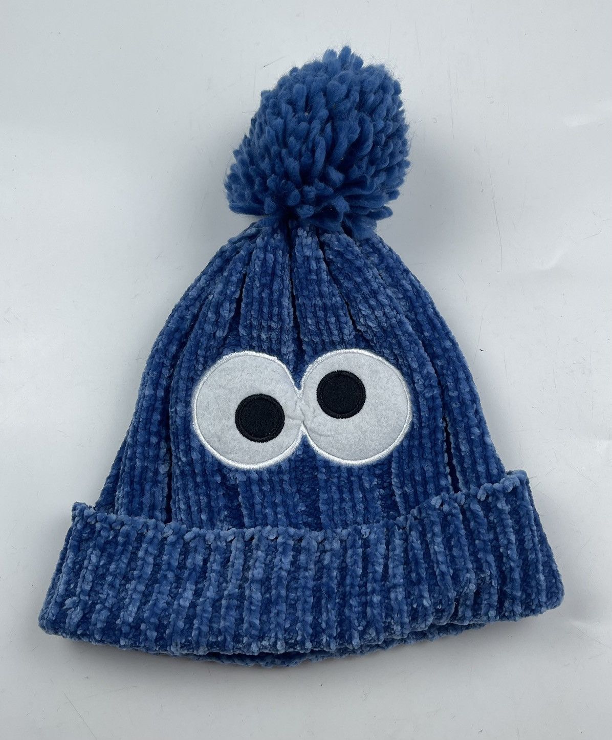 Universal Studios big elmo eye beanie hat snow cap tc9 Size ONE SIZE - 2 Thumbnail