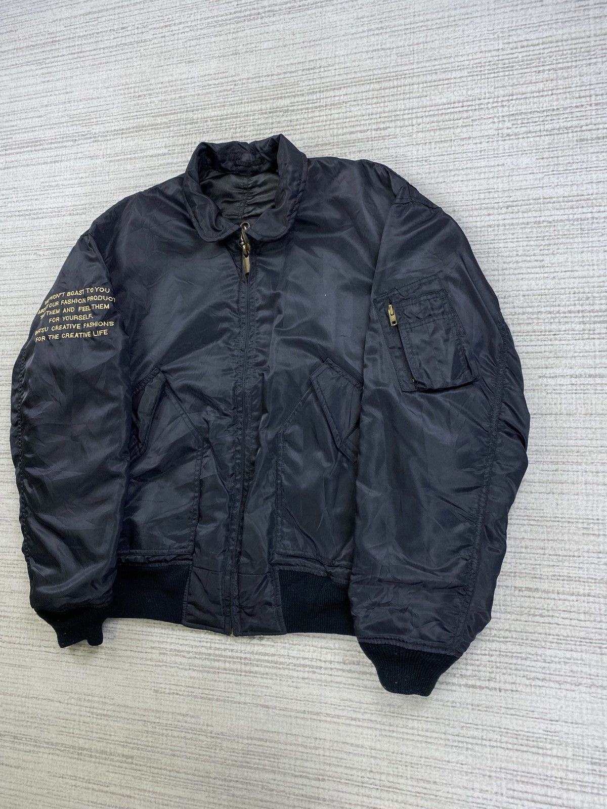 Issey Miyake Vintage Ba-Tsu Reversible Embroidery Bombers Jacket Size US L / EU 52-54 / 3 - 8 Thumbnail