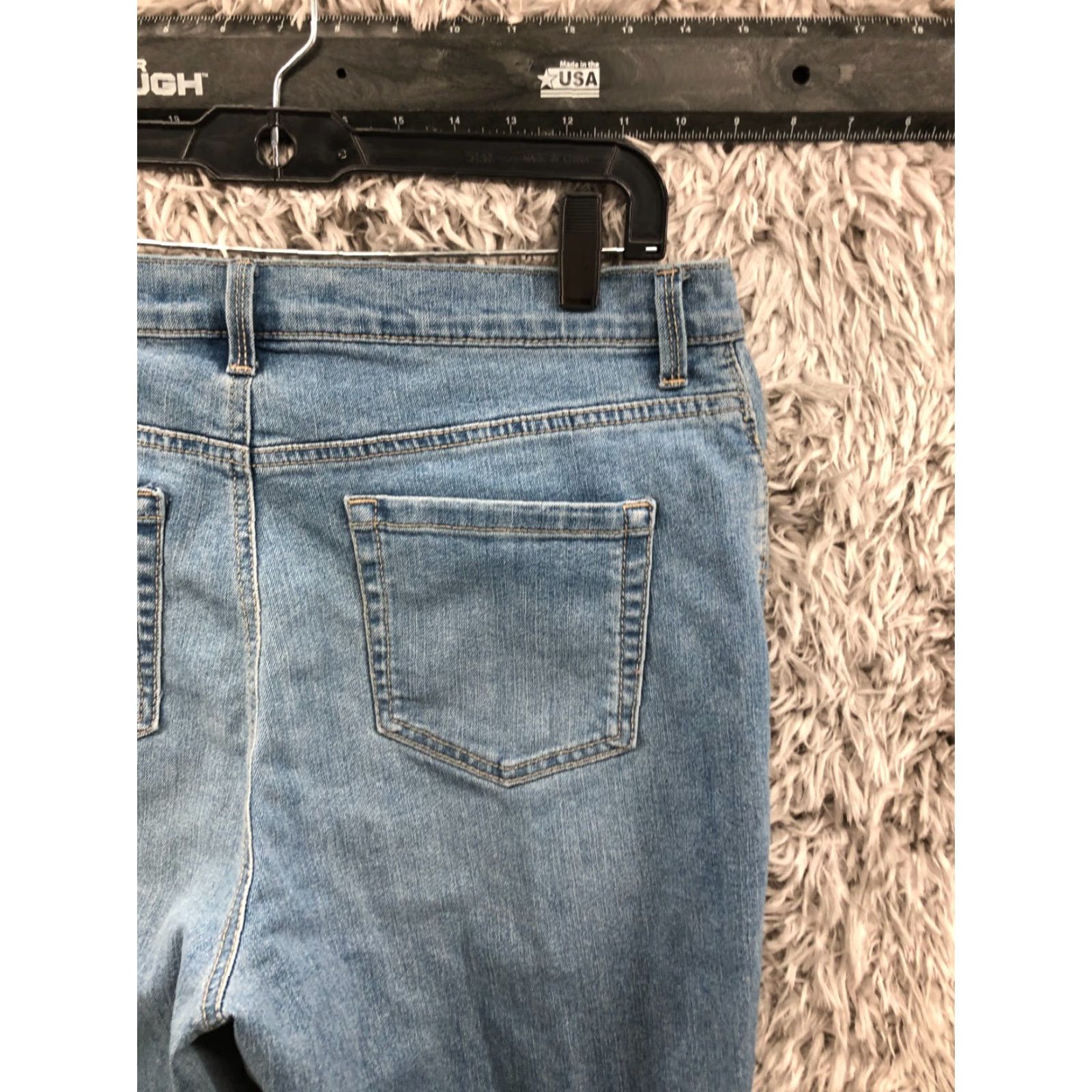 Gloria Vanderbilt Gloria Vanderbilt Amanda Jeans Size 12 Womens Mid Rise Dark Wash Blue Denim Jeans Regular Rise 30in 5-Pocket Design Belt Loops Zipper Button Size 34" / US 12 / IT 48 - 6 Thumbnail