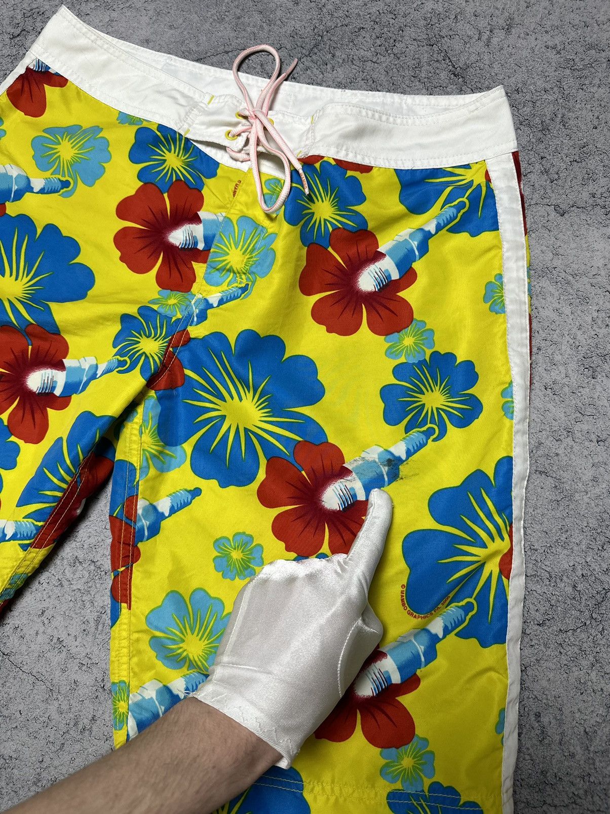 Mambo Vintage Mambo Goddess 2000 Floral Surf Shorts Size US 32 / EU 48 - 6 Thumbnail