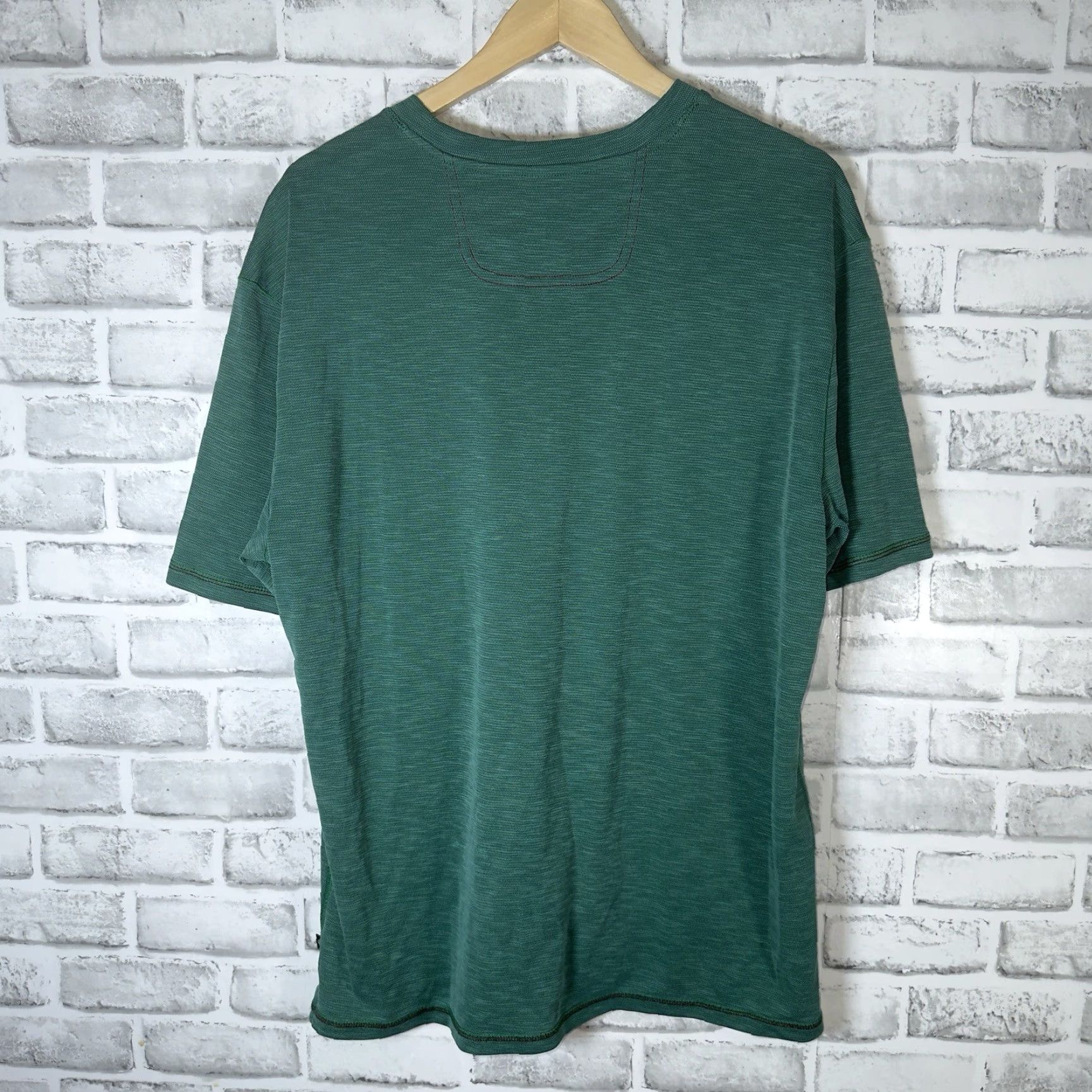 Tommy Bahama TOMMY BAHAMA Green Casual T-Shirt Mens Adult Large Regular Fit Size US L / EU 52-54 / 3 - 5 Thumbnail