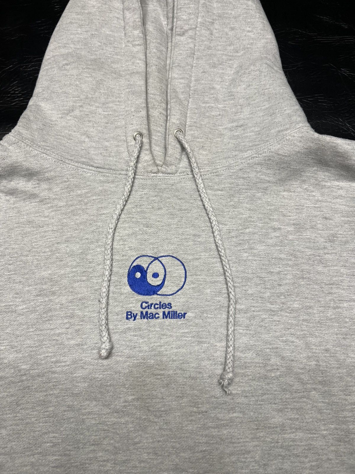 Mac Miller × Vintage Mac Miller “Circles” hoodie Size US XXL / EU 58 / 5 - 3 Thumbnail