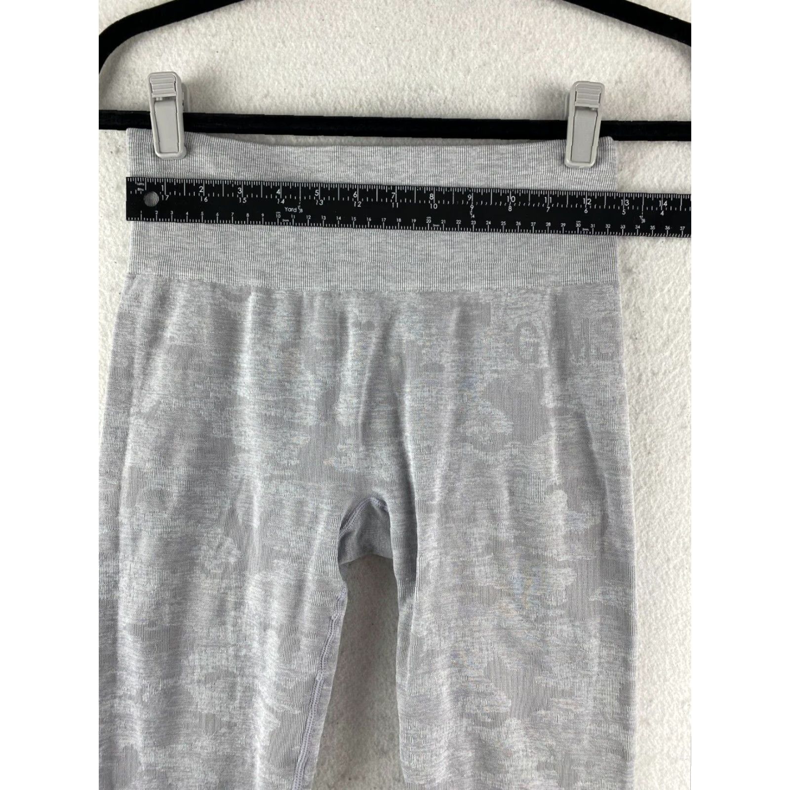 Gymshark Gymshark Leggings Womens XS Gray High Waist Seamless Stretch Compression Active Apparel Womens XS Gray Camouflage Modern Athleisure Size 26" / US 2 / IT 38 - 7 Thumbnail