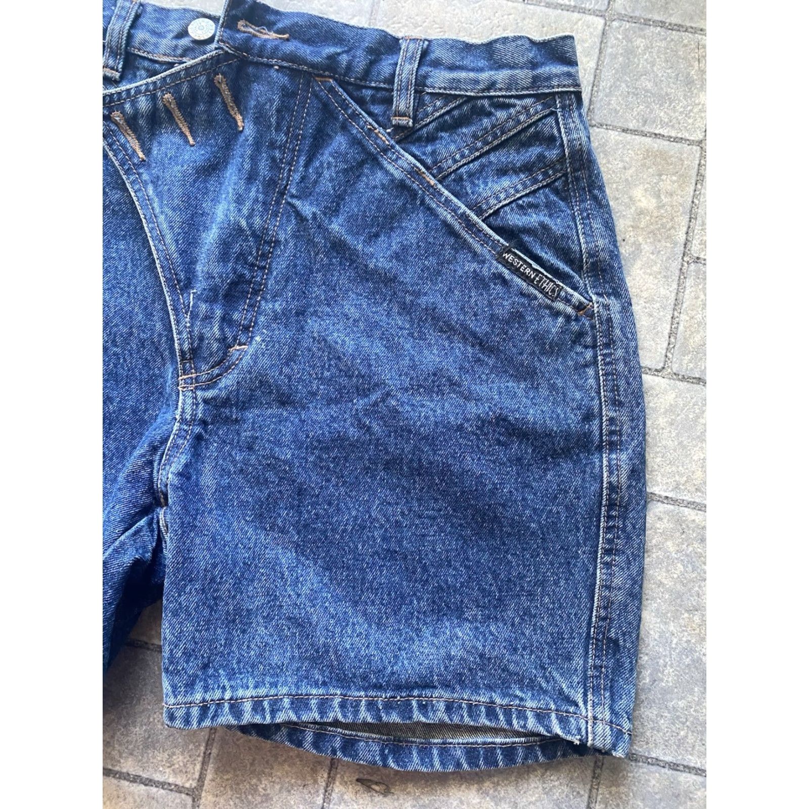 Denime Vintage Western Ethics Shorts Women’s Blue Denim Size 7/8 Made In Hong Kong Size 28" / US 6 / IT 42 - 4 Thumbnail