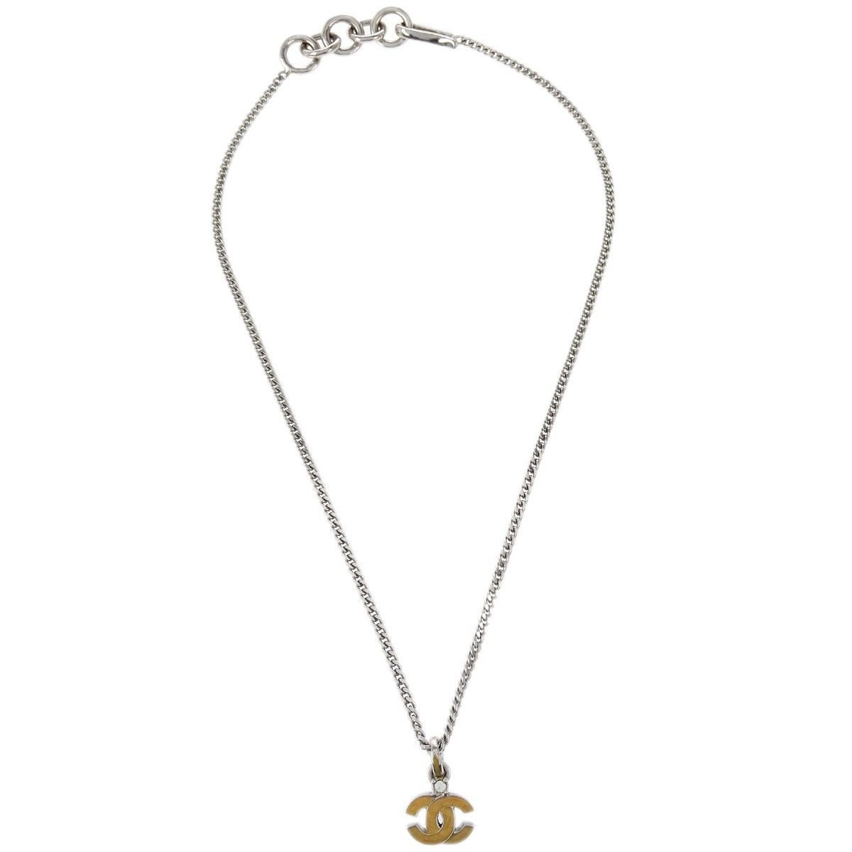 Chanel Chanel Vintage CC Pendent Plated Metal Size ONE SIZE - 1 Thumbnail