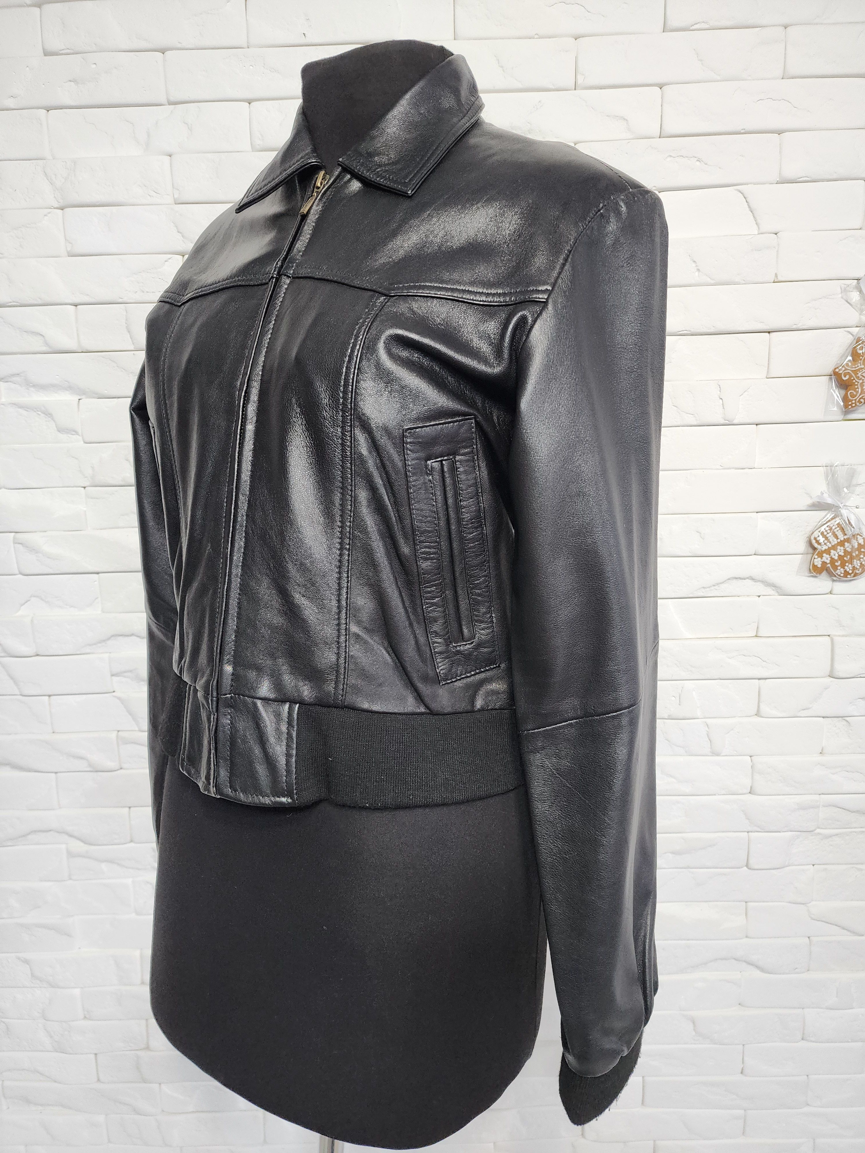 Genuine Leather Black Leather Bomber Jacket: Women's Metal Zipper Size L / US 10 / IT 46 - 3 Thumbnail