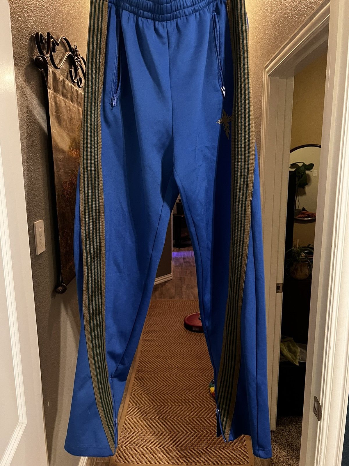 GOLD + VINTAGE GV GALLERY DAD SWEATS