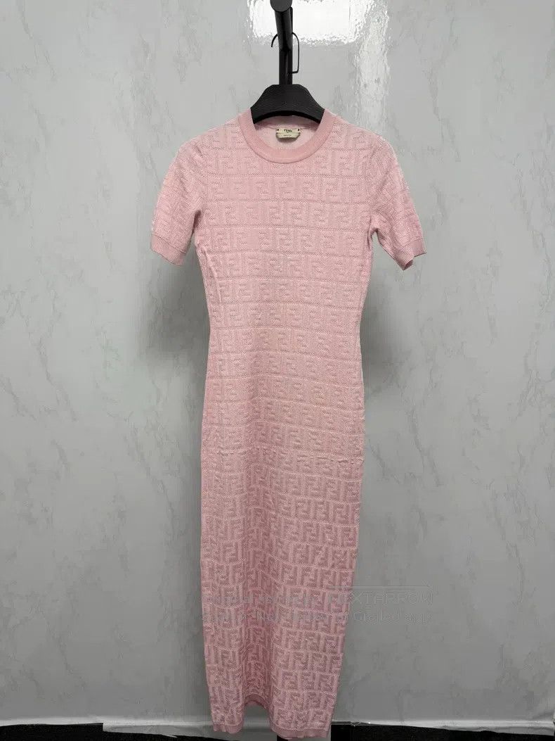 Fendi Classic pink dress with old flower full print