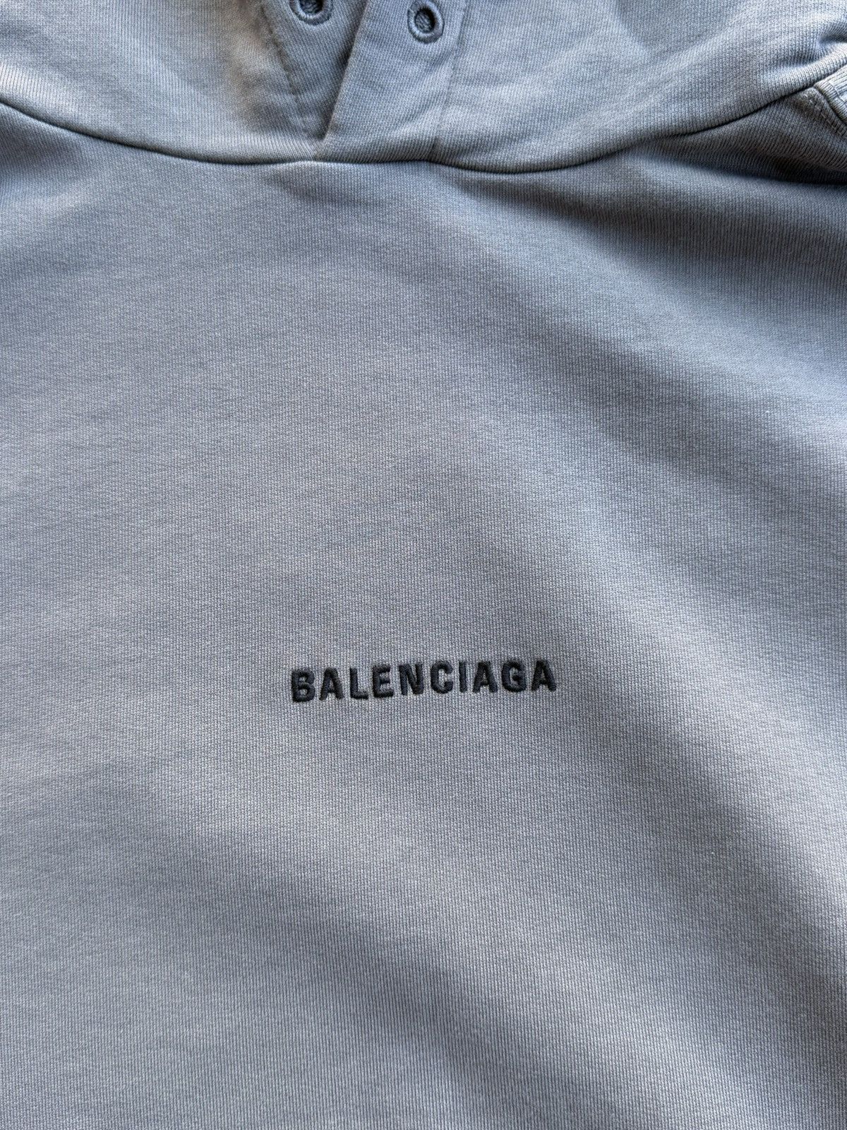 Balenciaga Balenciaga Medium Fit Logo Embroidered Pullover Hoodie Grey Size US M / EU 48-50 / 2 - 4 Thumbnail