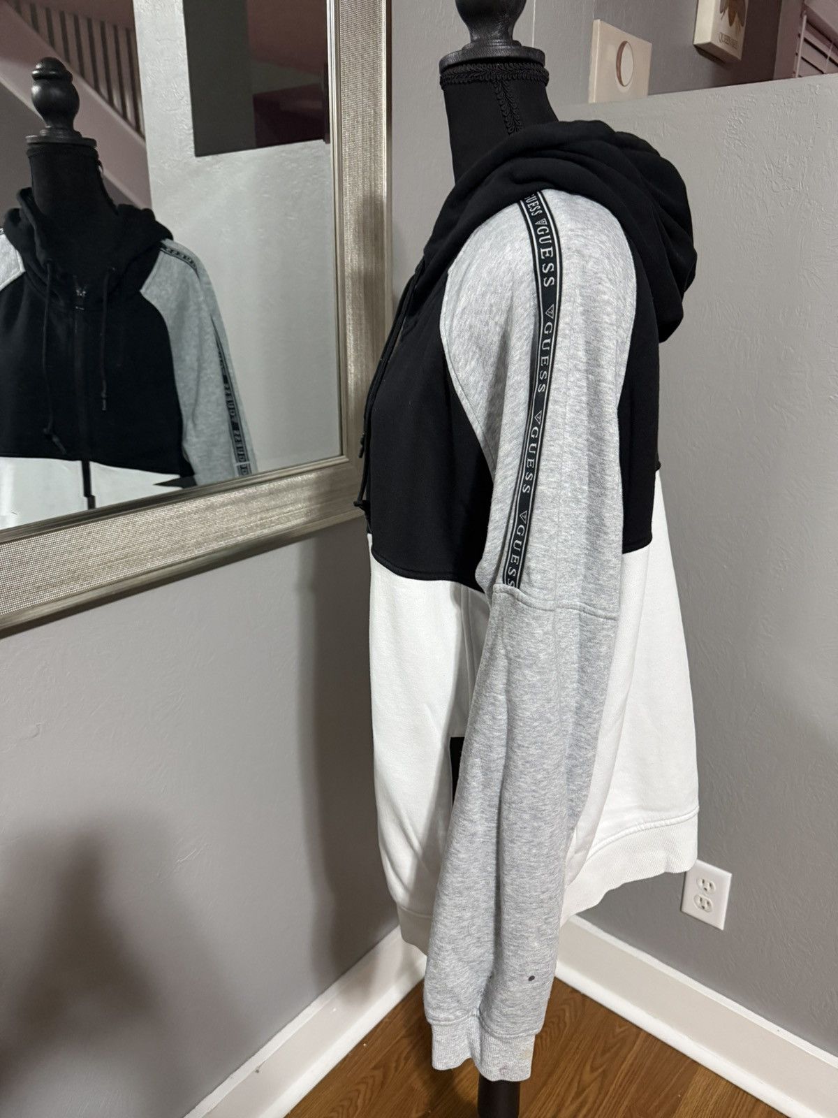 Guess Guess Color Block Full Zip Hooded Sweater Jacket Size XL. Size US XL / EU 56 / 4 - 4 Thumbnail