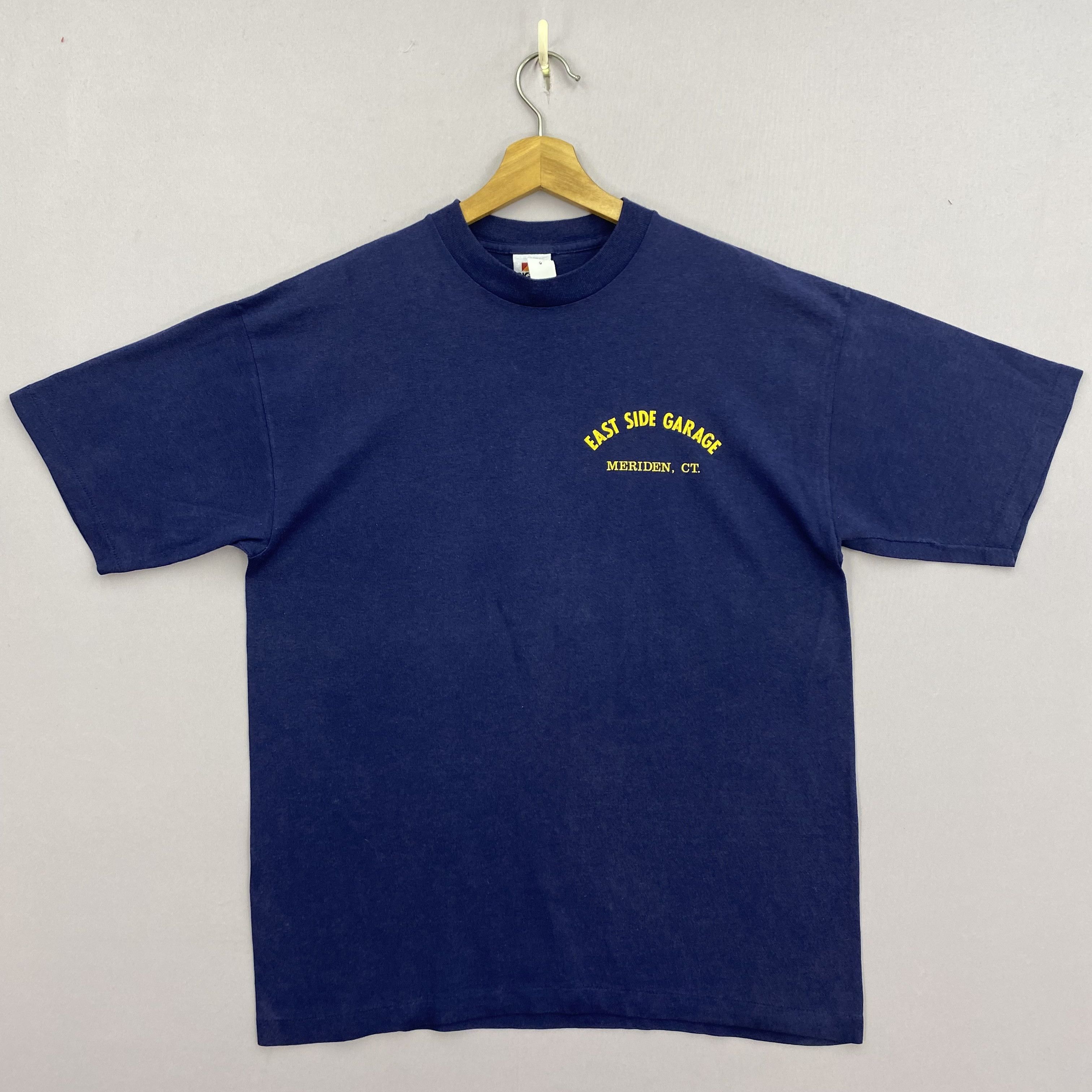 Vintage Vintage 80s Tow Truck T-Shirt East Side Garage Crewneck Tees Size US L / EU 52-54 / 3 - 2 Thumbnail