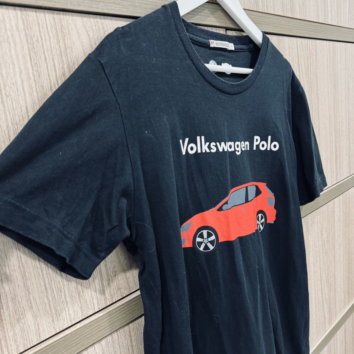 Uniqlo Volkswagen Polo Print Tee Size US M / EU 48-50 / 2 - 3 Thumbnail