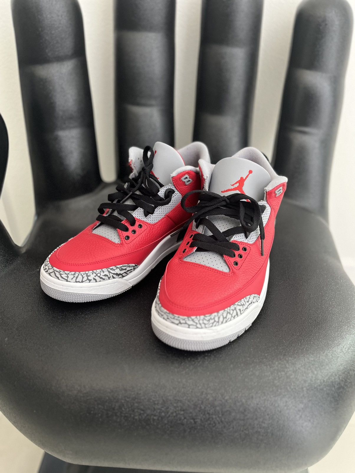 Jordan Brand Fire red cement grey rouge feu Size US 12 / EU 45 - 2 Thumbnail