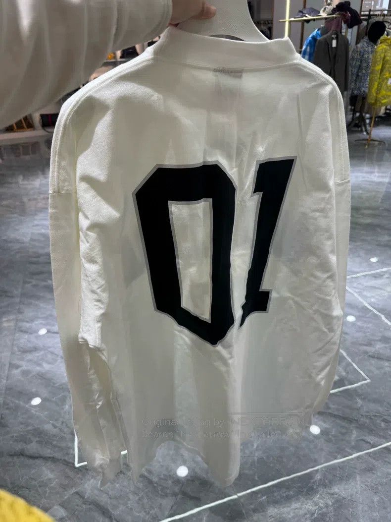 Balenciaga Balenciaga Oversized Long Sleeve T-Shirt Size US S / EU 44-46 / 1 - 2 Thumbnail