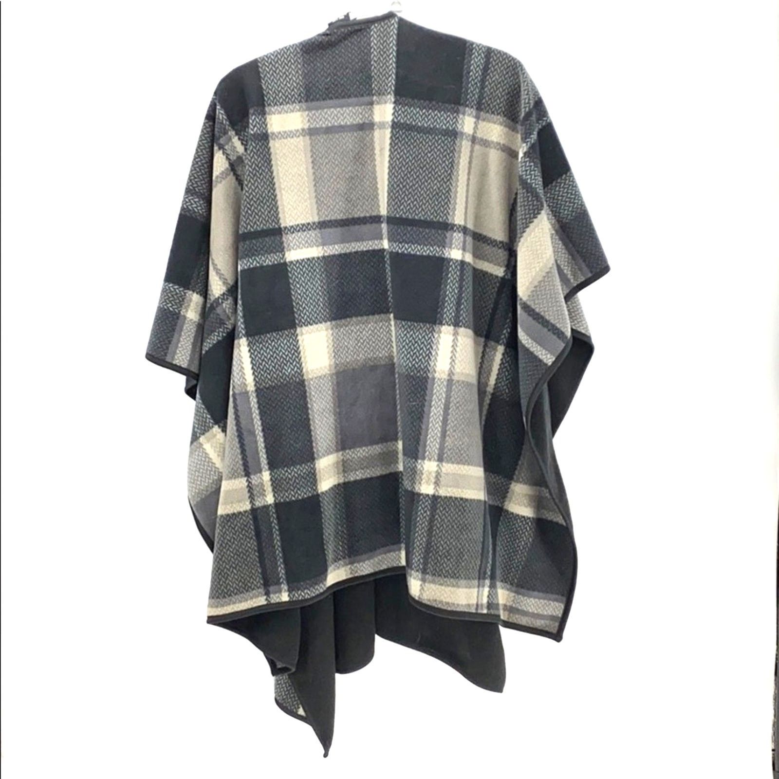 Ike Behar IKE Behar Poncho large plaid print gray black classic OS Size ONE SIZE - 2 Thumbnail