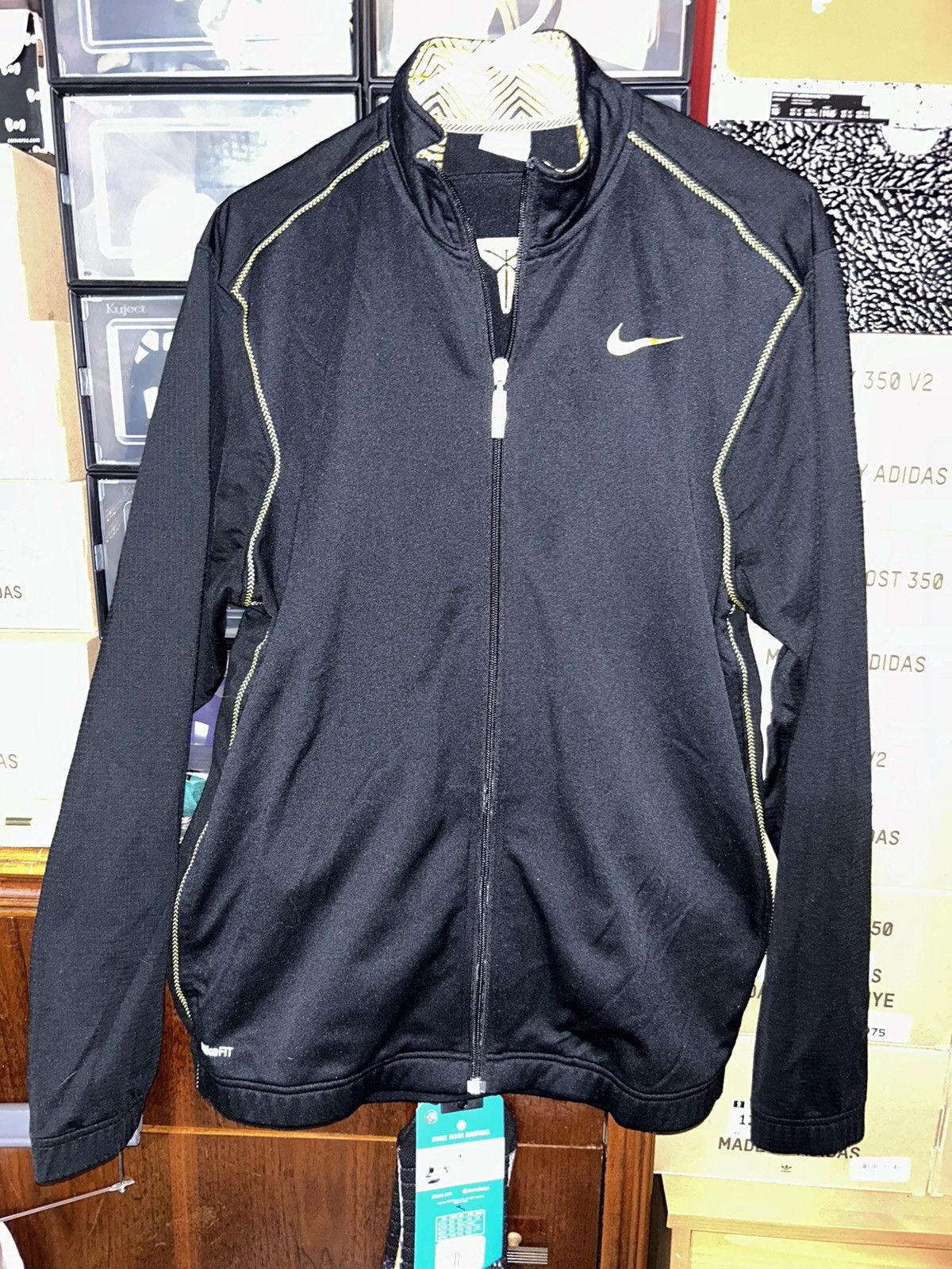 Nike Nike Men’s Black Yellow Kobe Bryant Mamba Full Zip Jacket Size US M / EU 48-50 / 2 - 1 Thumbnail