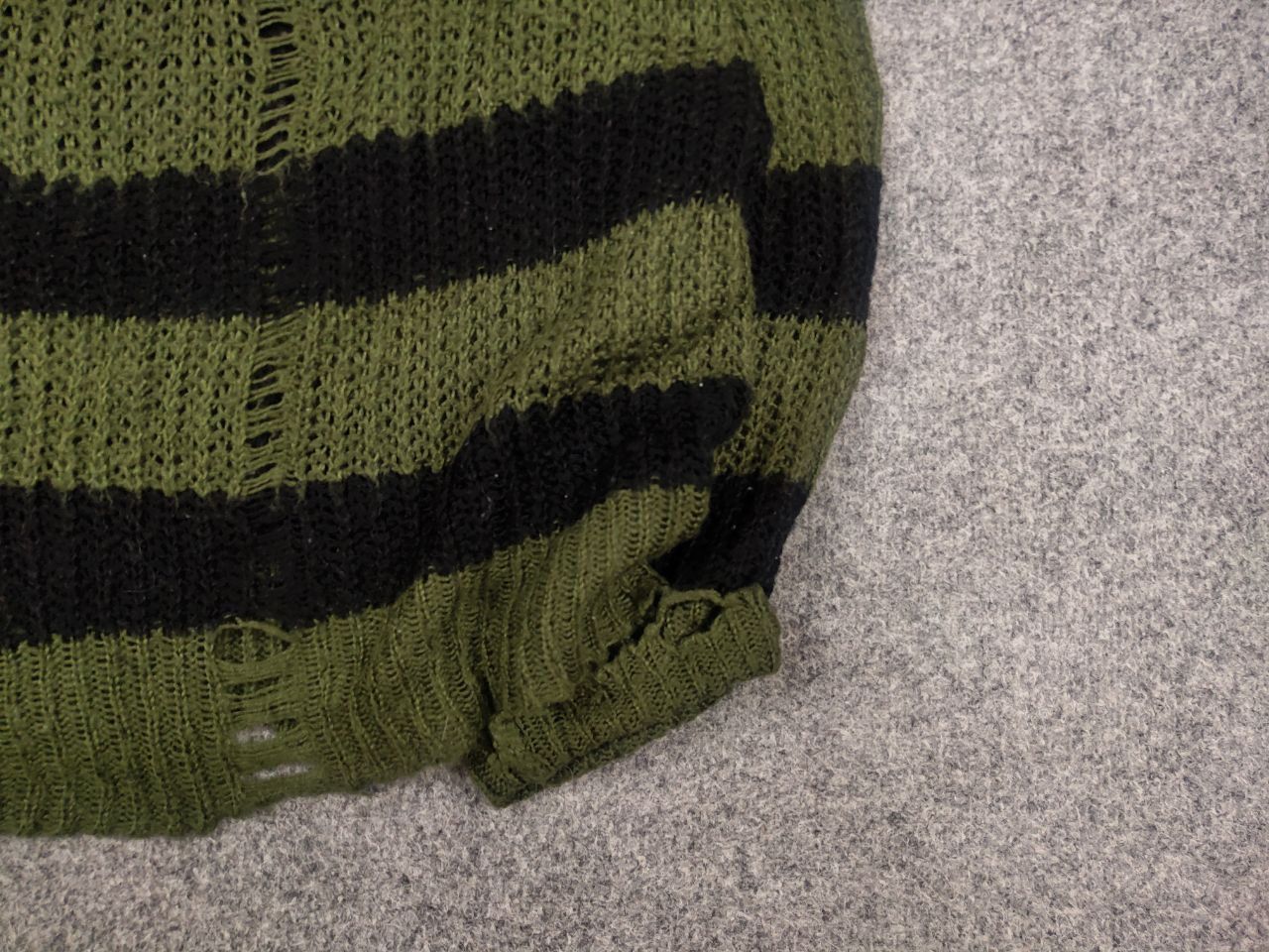 Hysteric Glamour hysteric glamour distressed striped green sweater Y2K Style Size US S / EU 44-46 / 1 - 6 Thumbnail