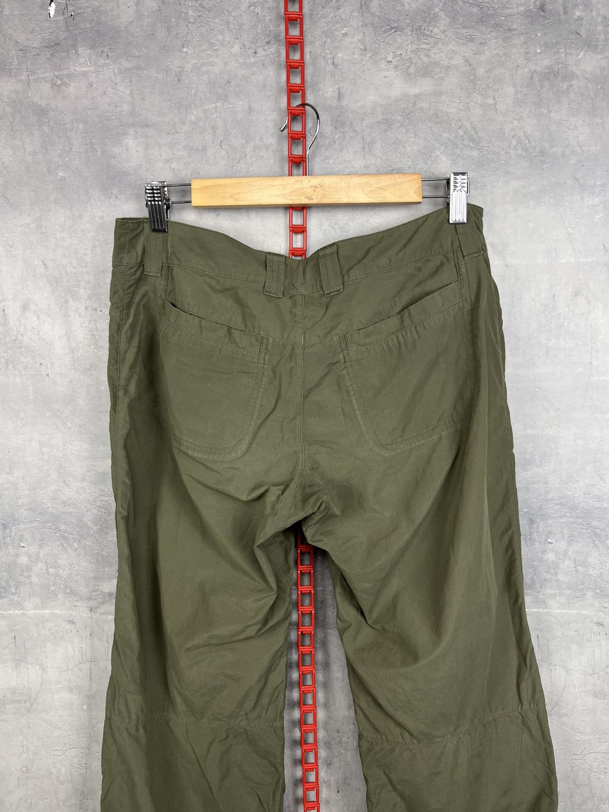 Arc'teryx Arc'teryx Women's Olive Green High Rise Straight Leg Pants 6 Size 28" / US 6 / IT 42 - 7 Thumbnail