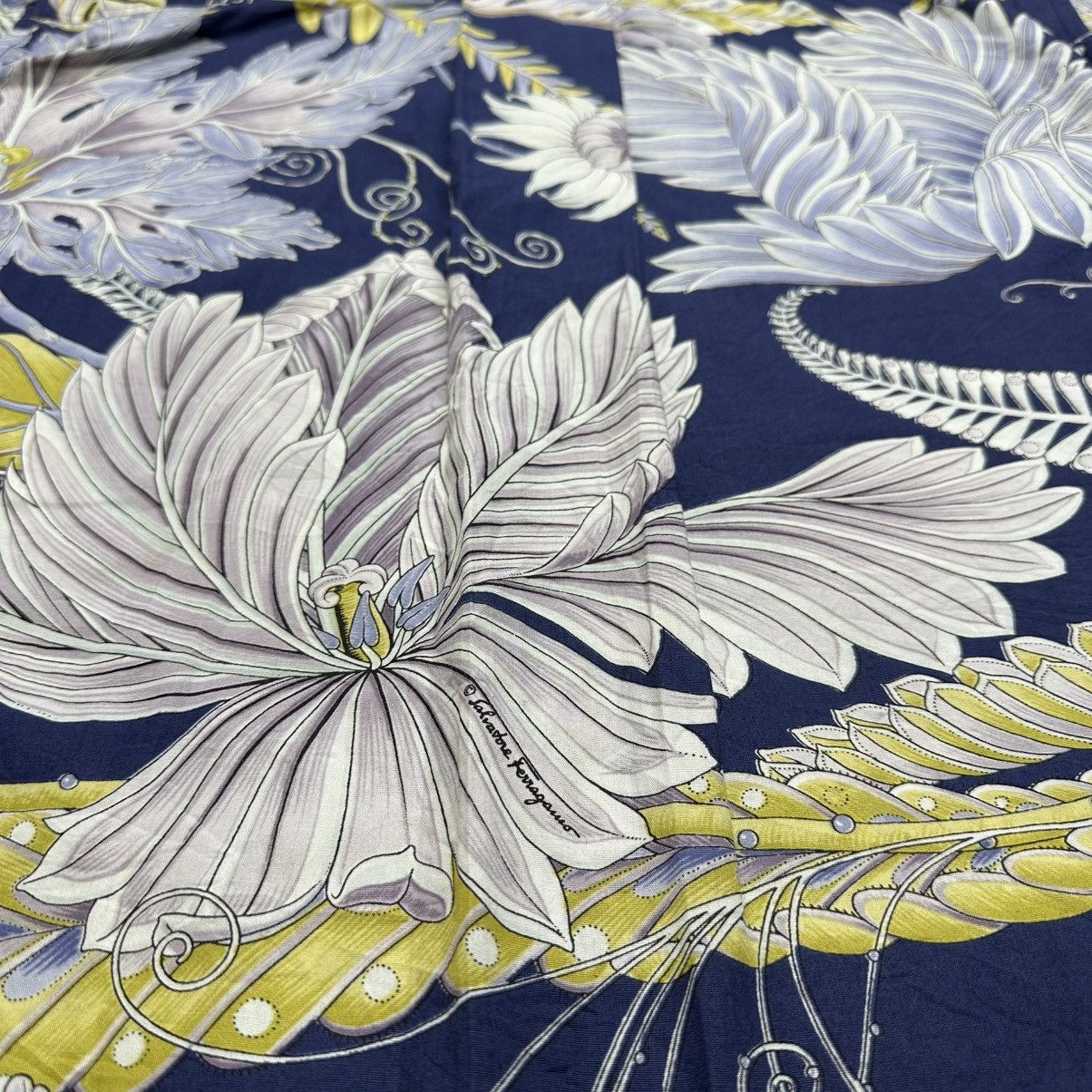 Salvatore Ferragamo Vintage 1990s Salvatore Ferragamo Floral Botanical Cotton Size US XS / EU 42 / 0 - 7 Thumbnail