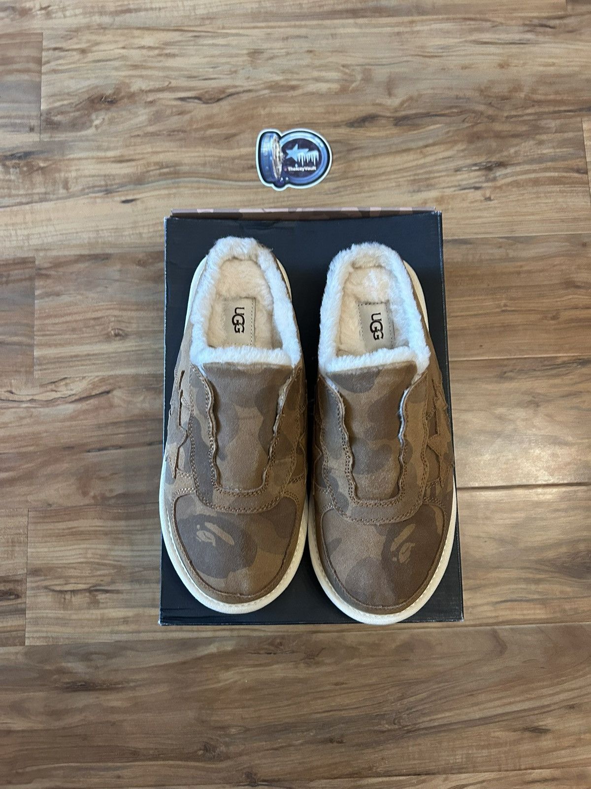 Bape × Ugg NEW Bape x Uggs Tasmans Clogs Size US 8 / EU 41 - 8 Thumbnail