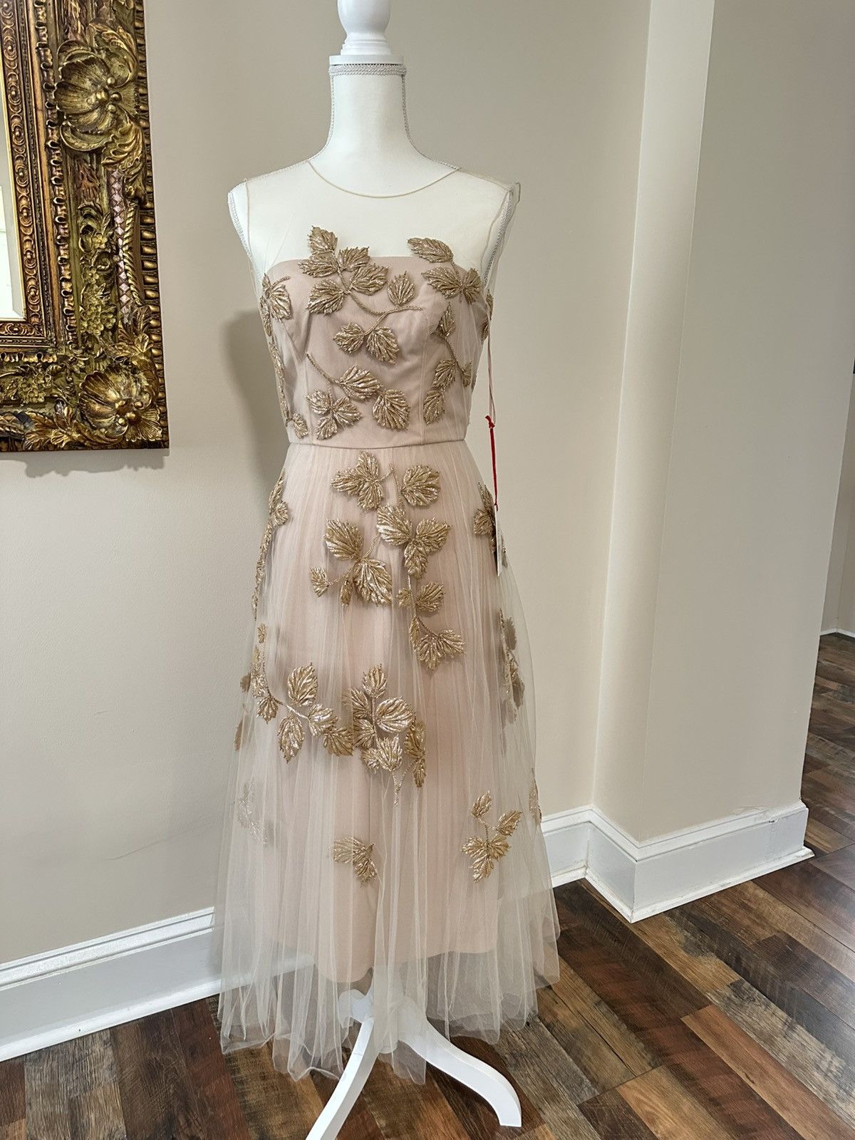 Carolina Herrera Carolina Herrera dress with golden leaf embroidery! Size XS / US 0-2 / IT 36-38 - 1 Thumbnail