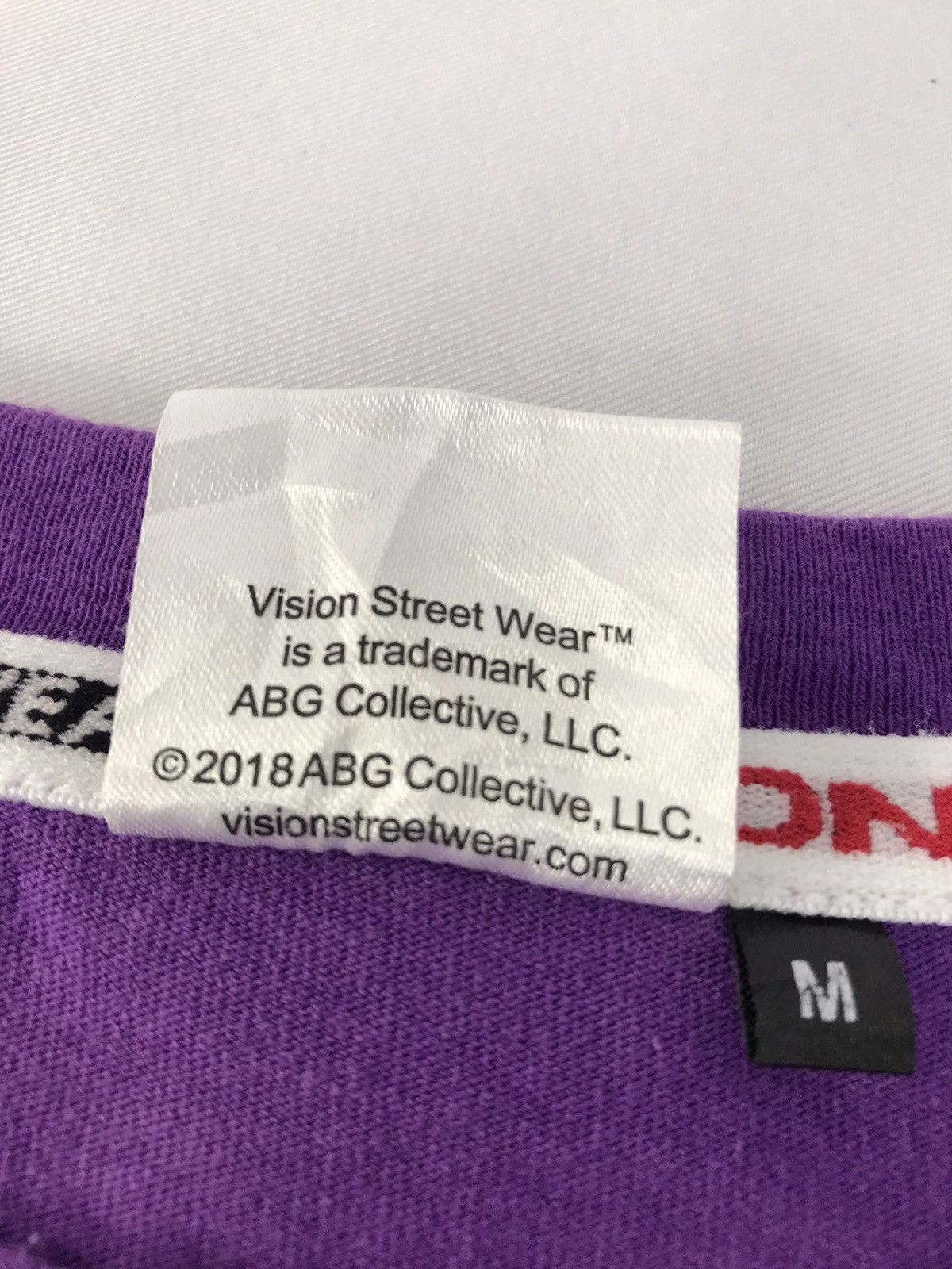 Vision Streetwear Vintage Vision Street Wear Big Logo Long Sleeve Shirt Size US M / EU 48-50 / 2 - 9 Thumbnail