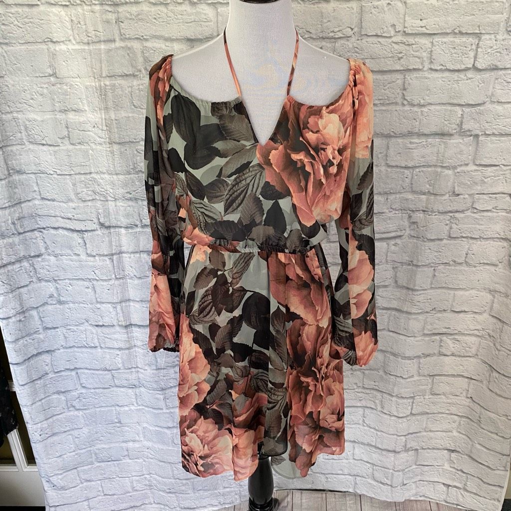 Jennifer Lopez Jennifer Lopez women XS scoopneck cold shoulder floral print Size XS / US 0-2 / IT 36-38 - 1 Thumbnail