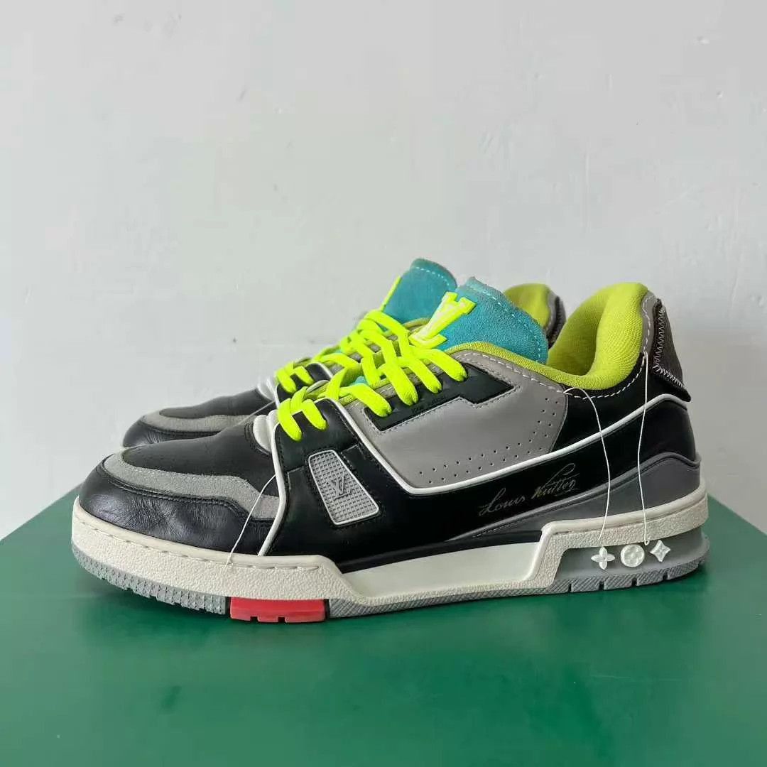 Louis Vuitton Multi Color Low Top Sneakers Size 10.5 Size US 10.5 / EU 43-44 - 1 Thumbnail