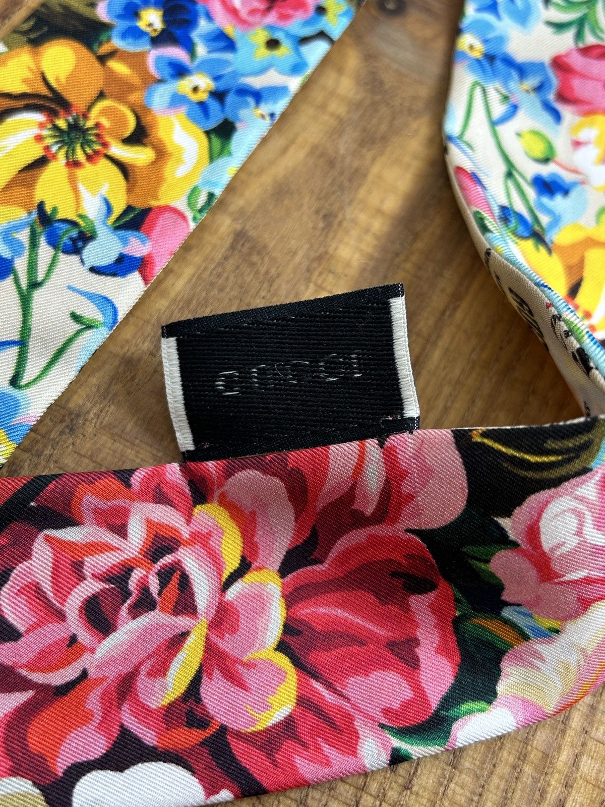 Gucci Gucci Silk Scarf Neck Bow Floral Flowers SS18 Limited Size ONE SIZE - 8 Thumbnail