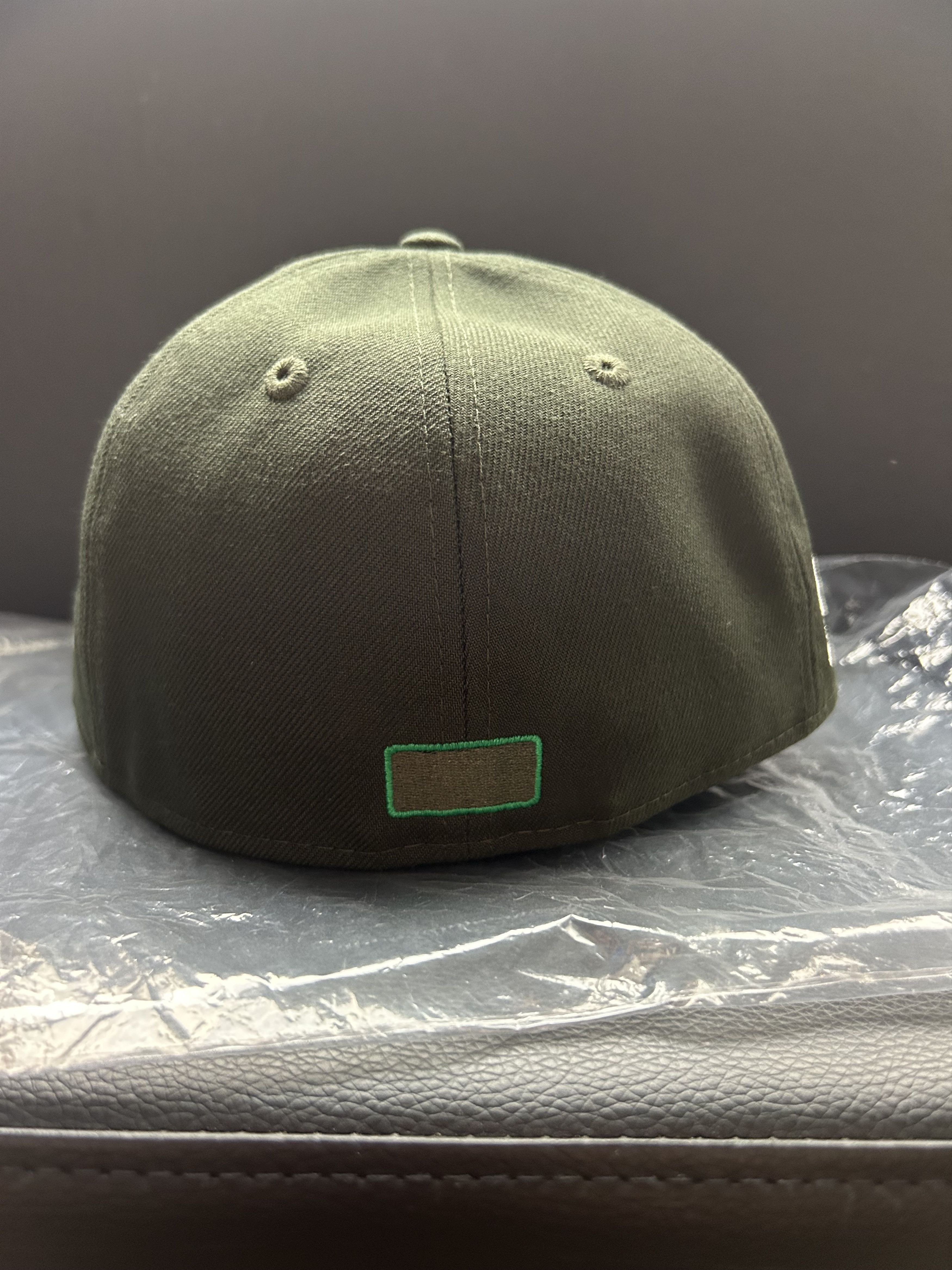 HIDDEN × New Era Hidden NY New Era 59FIFTY Olive Green Hat NWOT Size 7 Size ONE SIZE - 5 Thumbnail