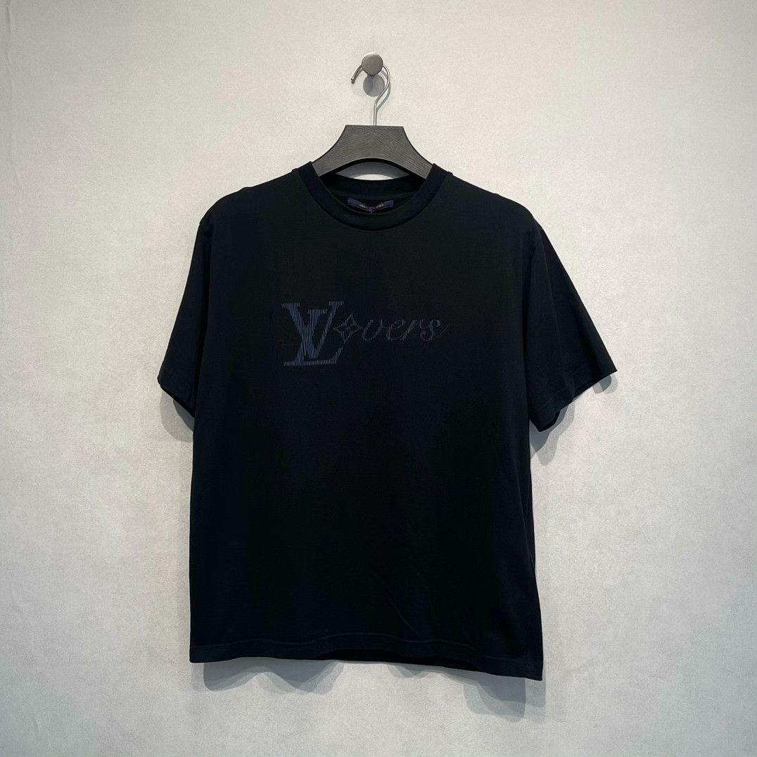 Louis Vuitton Louis Vuitton LVovers Print T-Shirt Size L Size US L / EU 52-54 / 3 - 1 Thumbnail