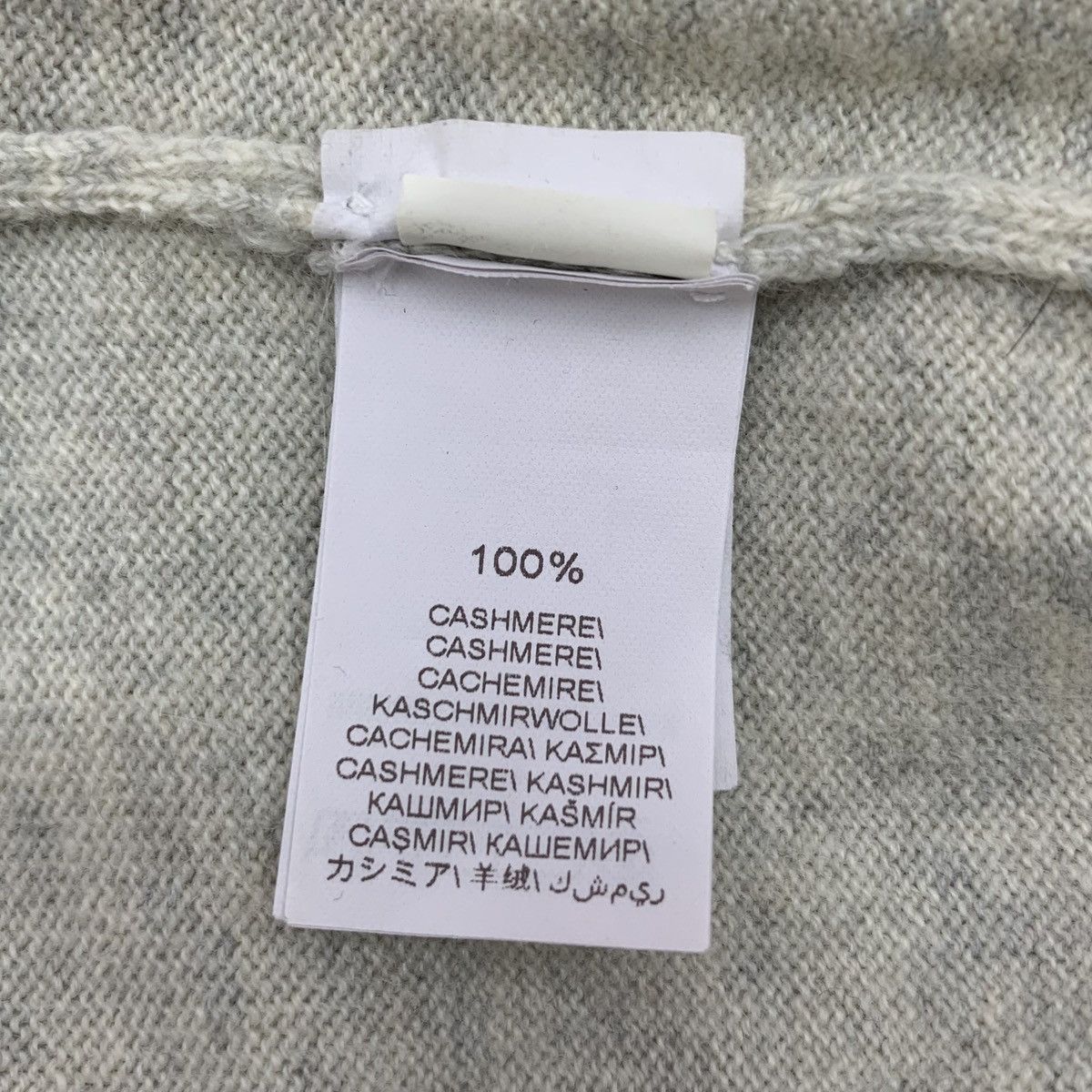 Brunello Cucinelli Brunello Cucinelli V-neck Long Sleeve Knit Sweater K26WX Size US XS / EU 42 / 0 - 7 Thumbnail