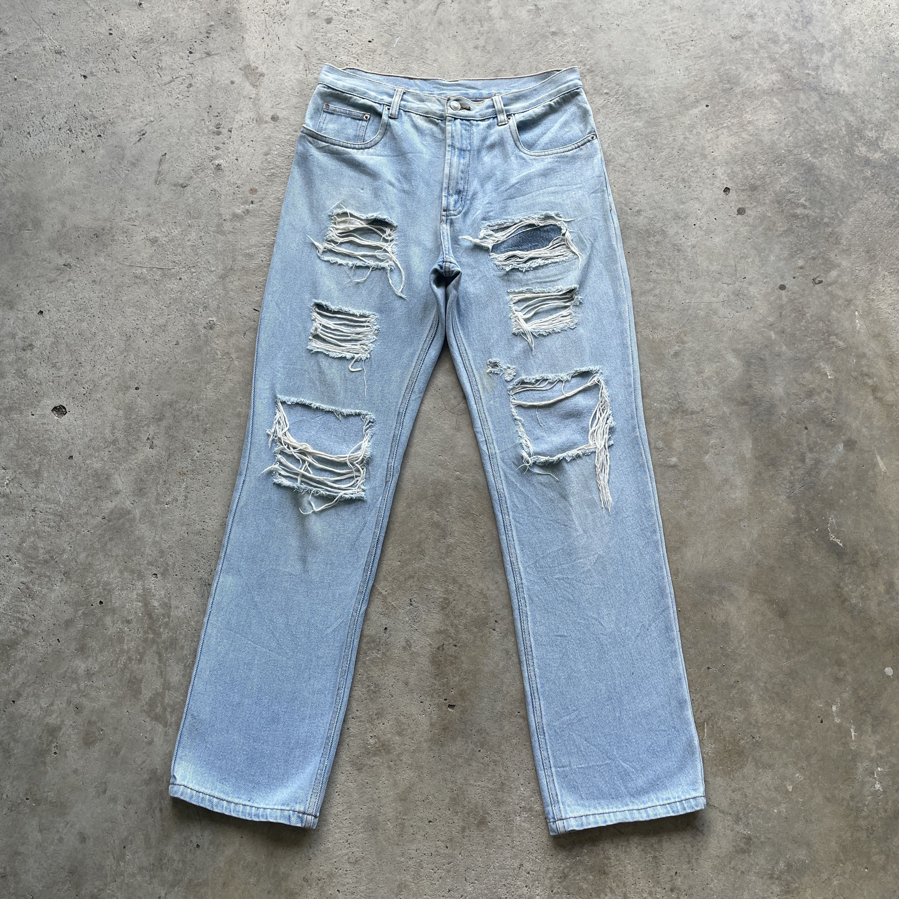 Japanese Brand VINTAGE JAPAN FADED DISTRESSED JEANS RIPPED DENIM PANTS W32 Size US 32 / EU 48 - 2 Thumbnail