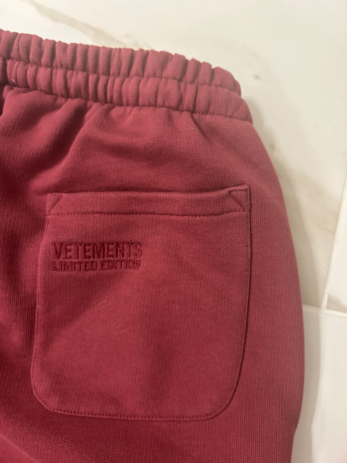 Vetements Vetements anarchy logo sweatpants joggers size xs Size US 33 - 9 Thumbnail