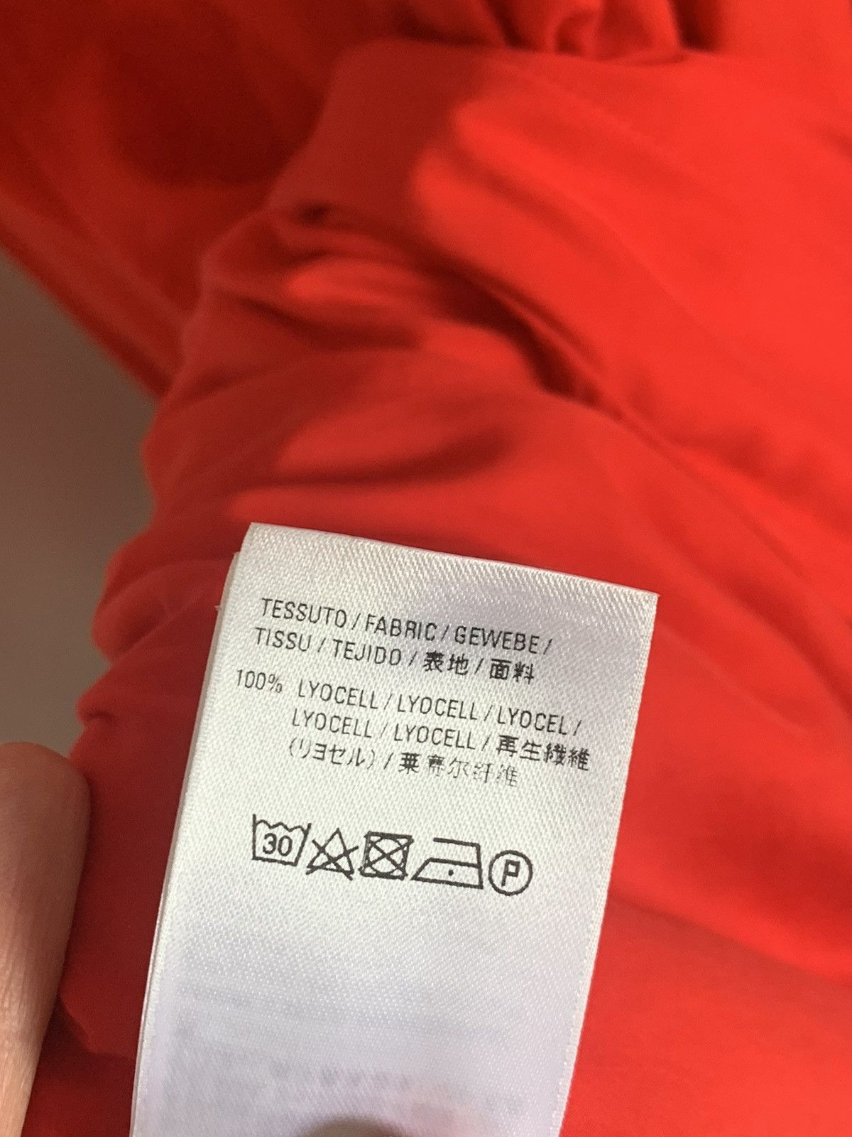 Balenciaga RUNWAY LOOK 16 FALL 2020 FLOOR LENGTH SCARLET RED Size US M / EU 48-50 / 2 - 9 Thumbnail