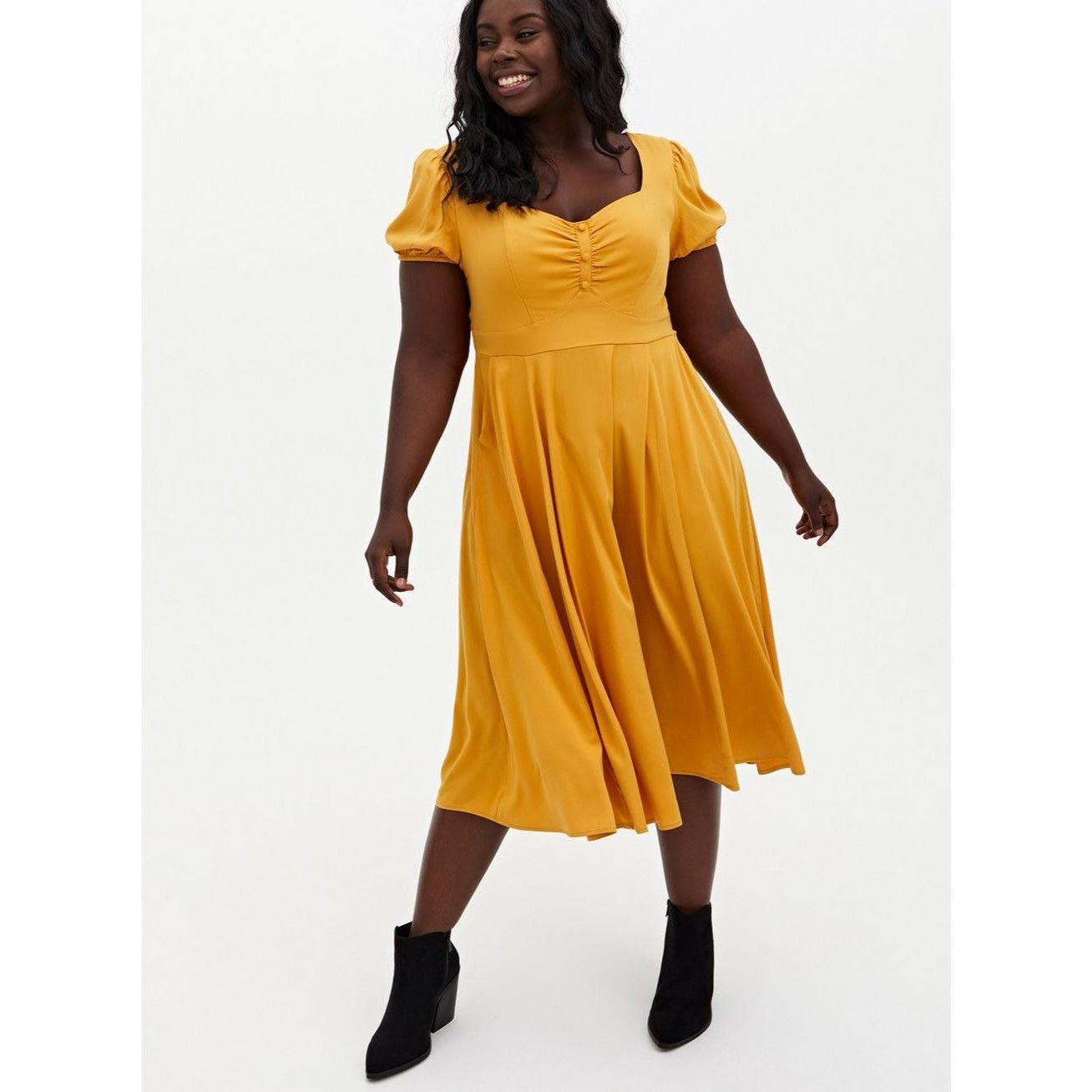 green emerald velvet dress Dress Casual Short By Torrid In Yellow, Size: 1x – Clothes Mentor Sandusky  OH #307 main image 0