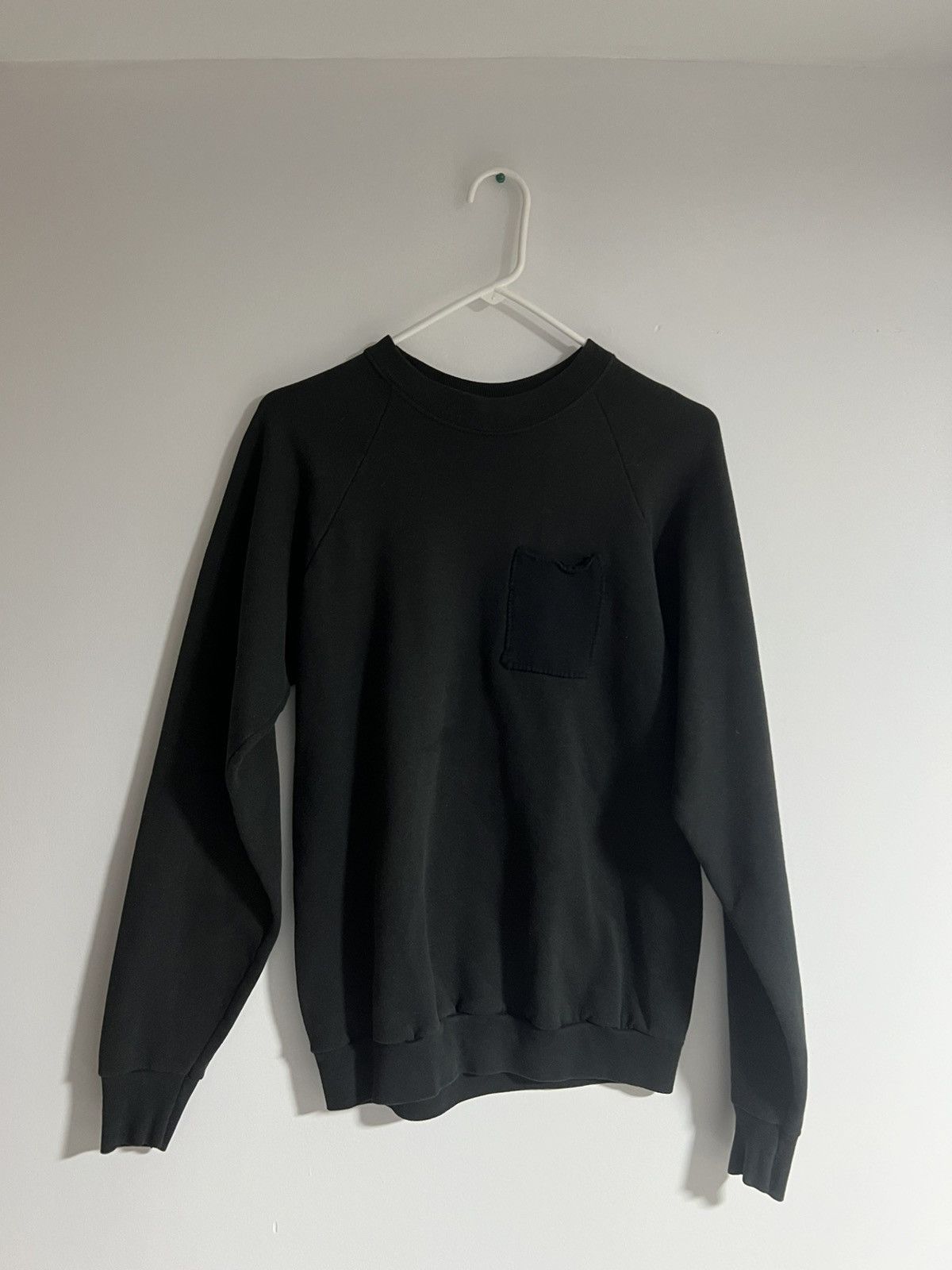 Vintage Vintage 90’s Wolf Back hit crewneck size XL Size US M / EU 48-50 / 2 - 2 Thumbnail