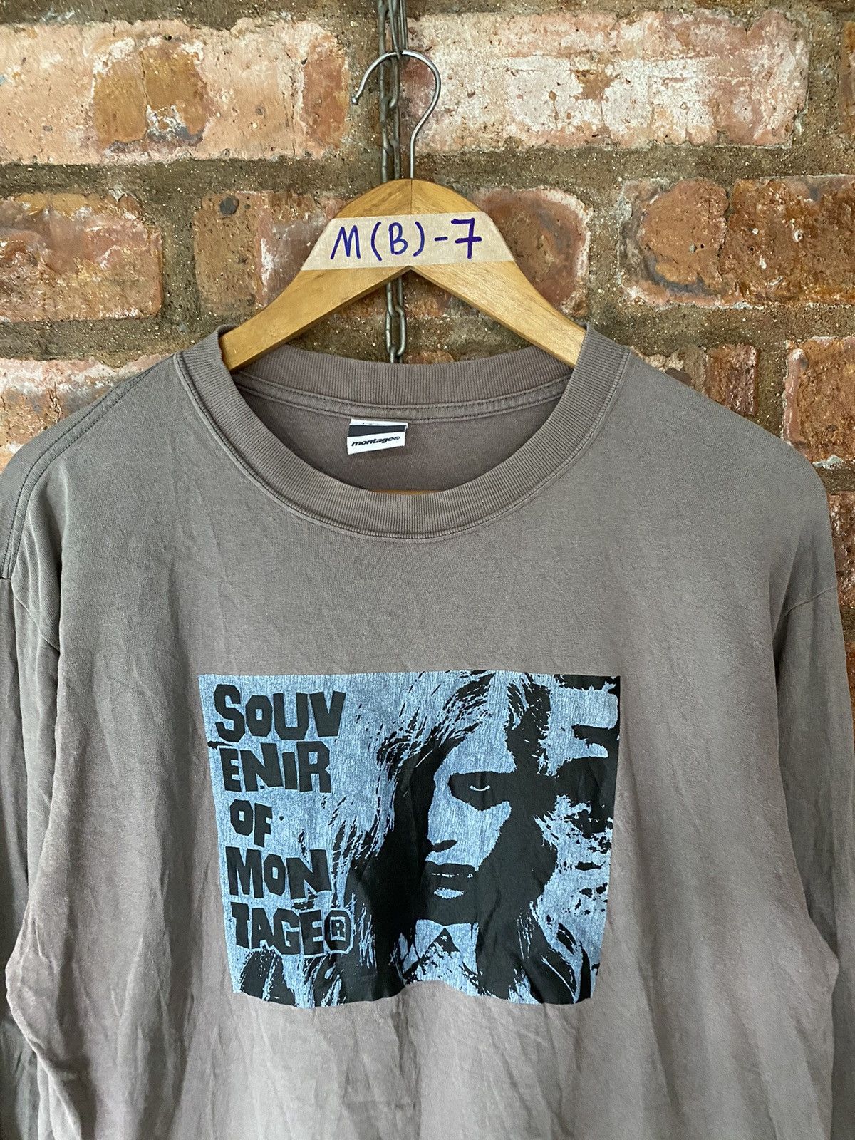 Lad Musician 2000s Montage Punk Chaos face LS Size US L / EU 52-54 / 3 - 3 Thumbnail