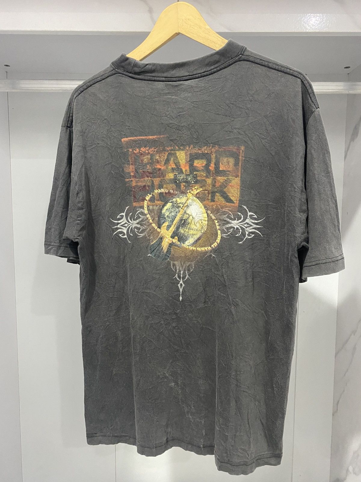 Hard Rock Cafe Vintage HRC London Hardrock Cafe Tribal Tshirt Size US M / EU 48-50 / 2 - 3 Thumbnail